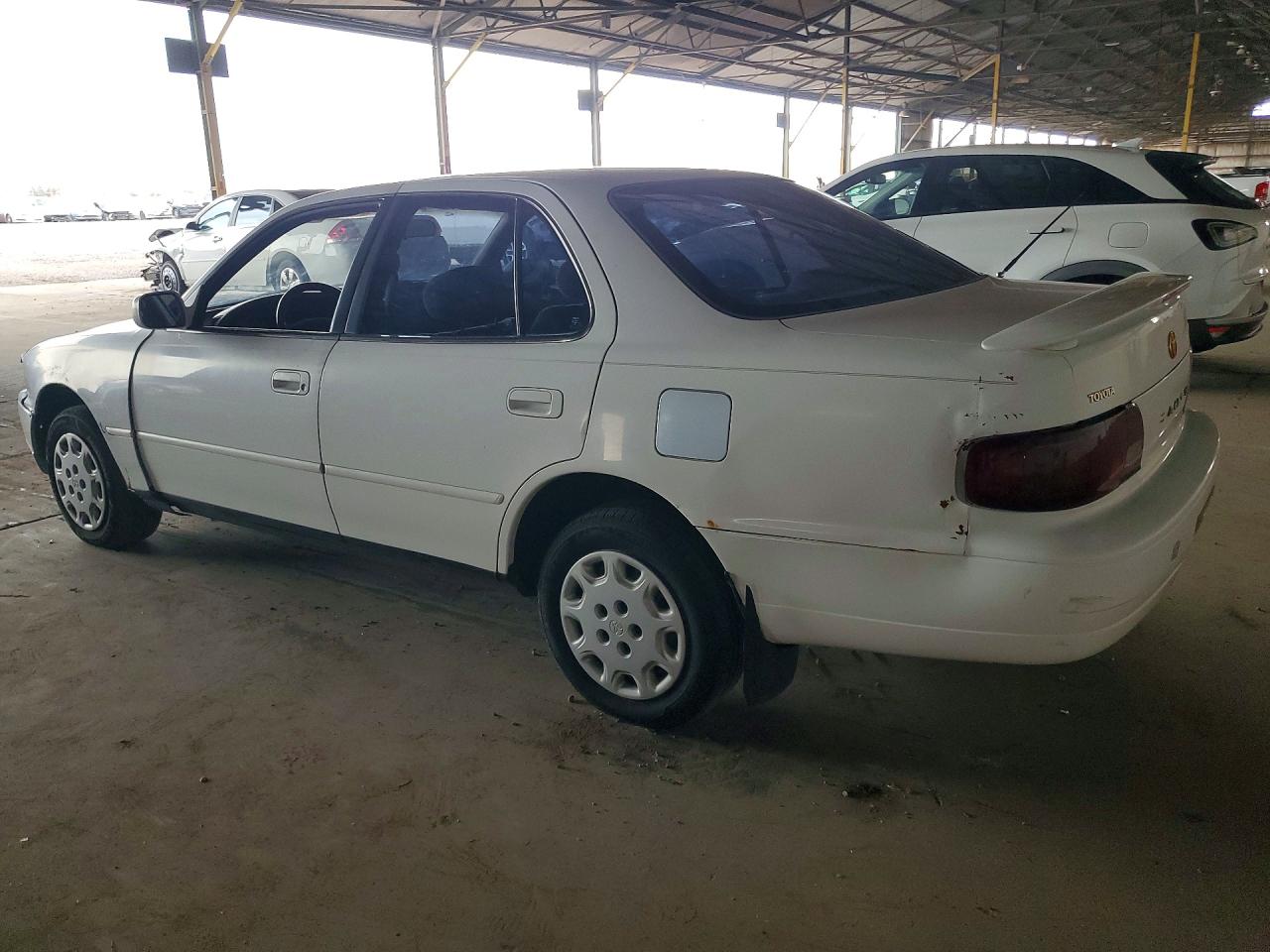 1996 Toyota Camry Le Beige vin: JT2BG12K1T0414474