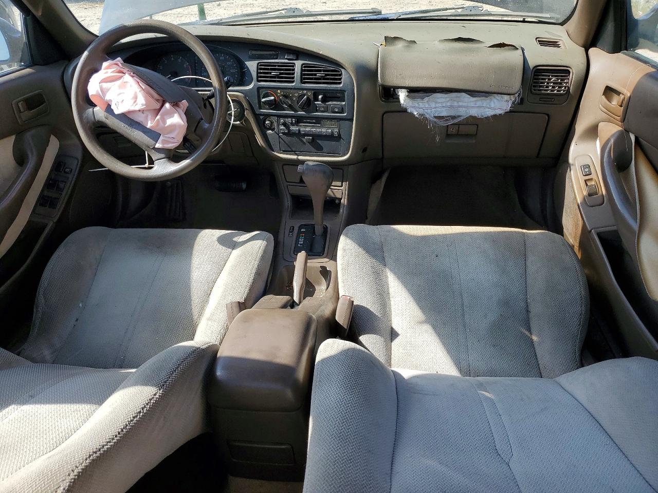 1996 Toyota Camry Le Black vin: JT2BG12K4T0396424