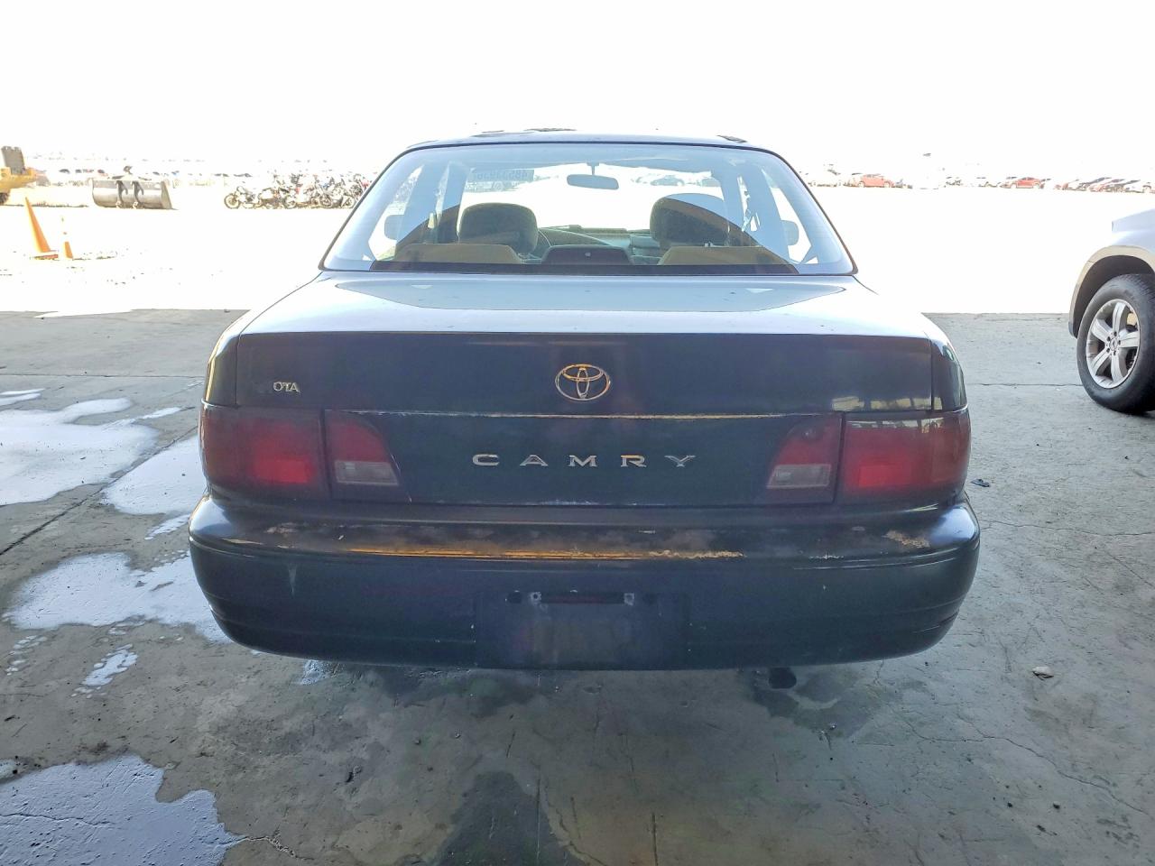 1996 Toyota Camry Dx Black vin: JT2BG12K5T0393869