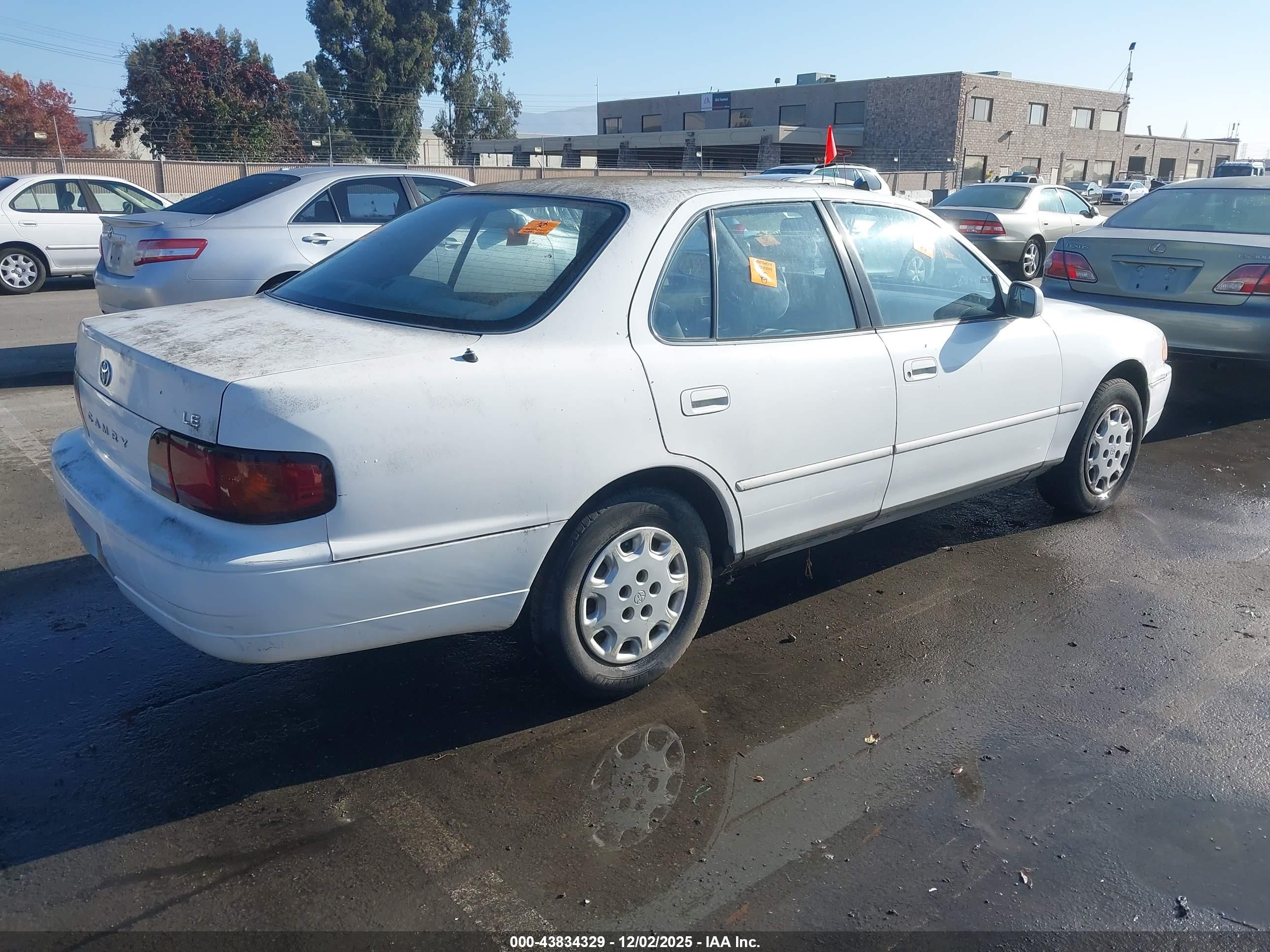 1996 Toyota Camry Dx/le/xle White vin: JT2BG12K7T0349971