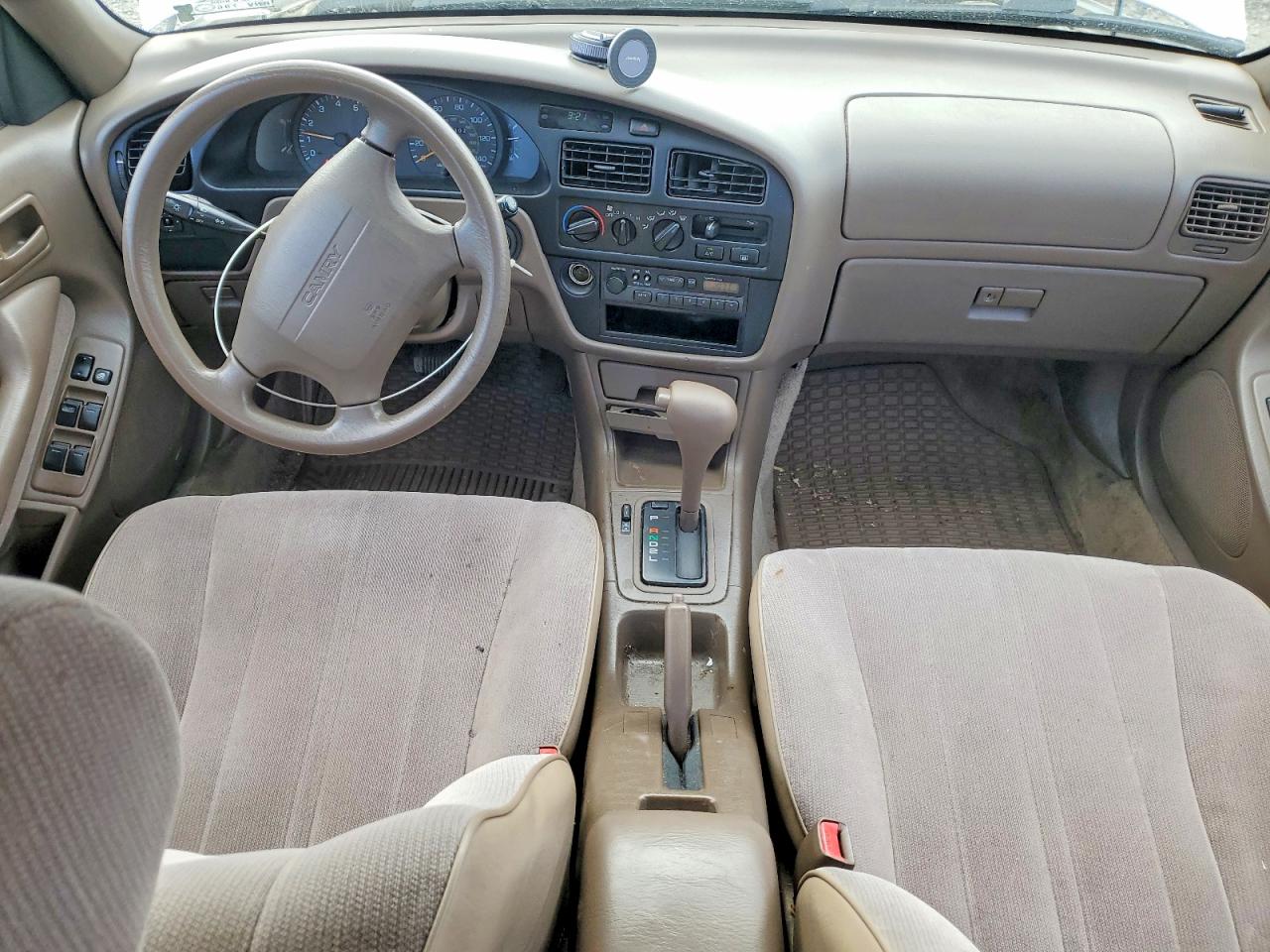 1996 Toyota Camry Dx White vin: JT2BG12K9T0342214
