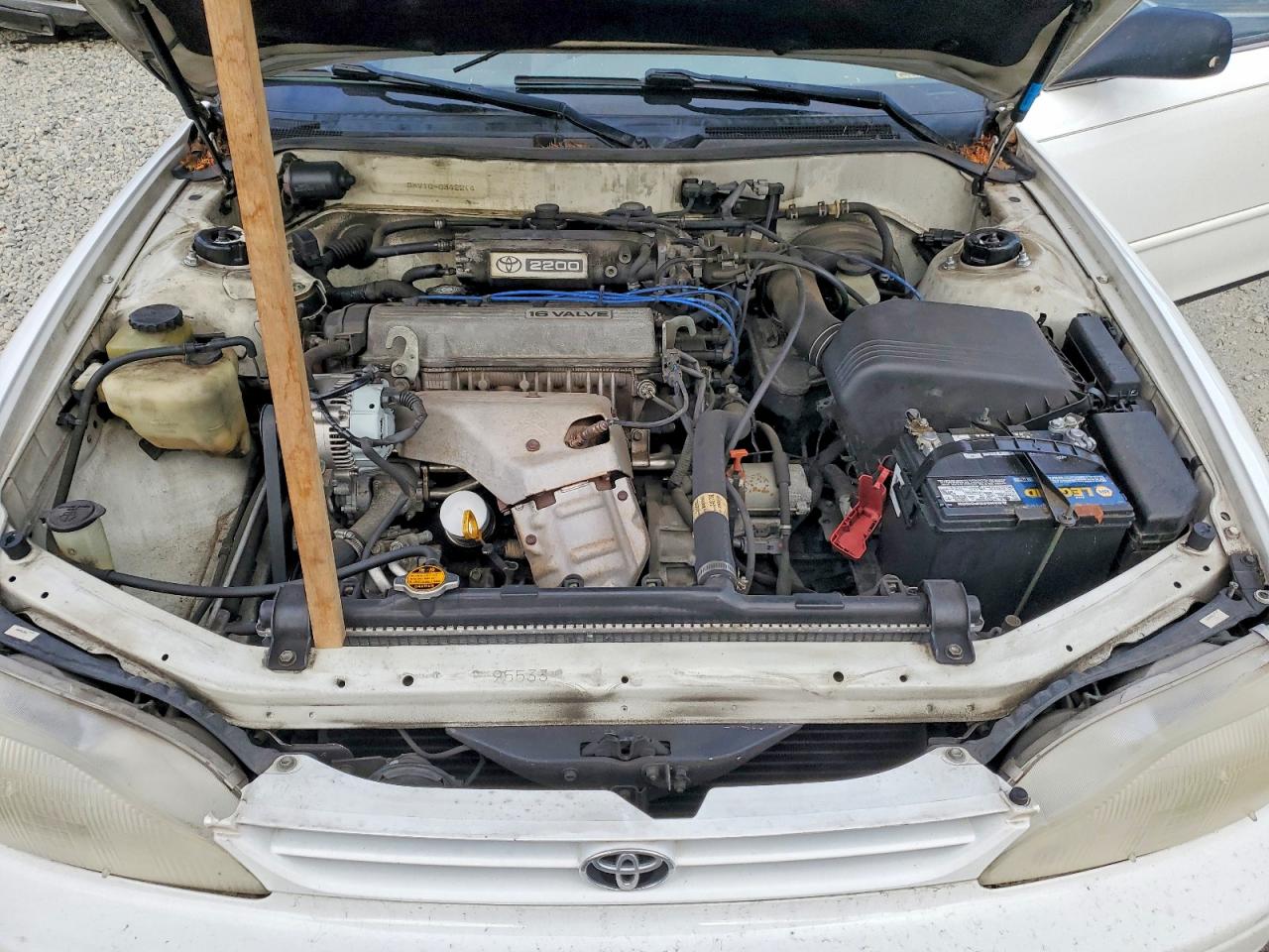 1996 Toyota Camry Dx White vin: JT2BG12K9T0342214