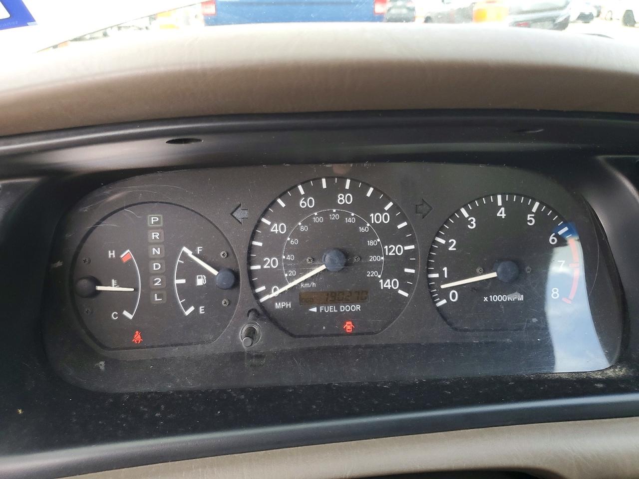 2001 Toyota Camry Le Beige vin: JT2BG22K010561551