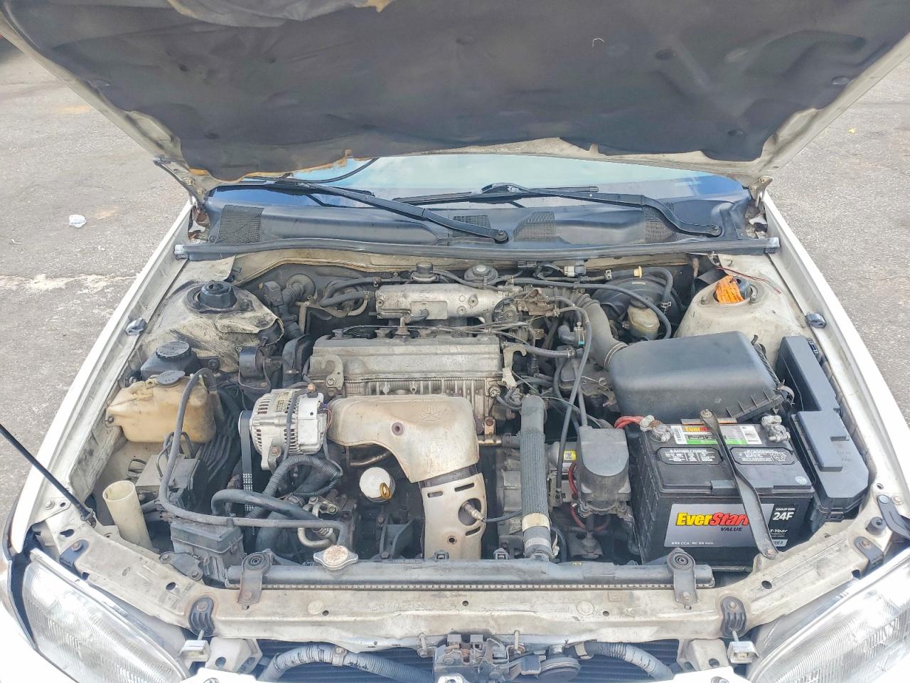 1997 Toyota Camry Le White vin: JT2BG22K0V0049472