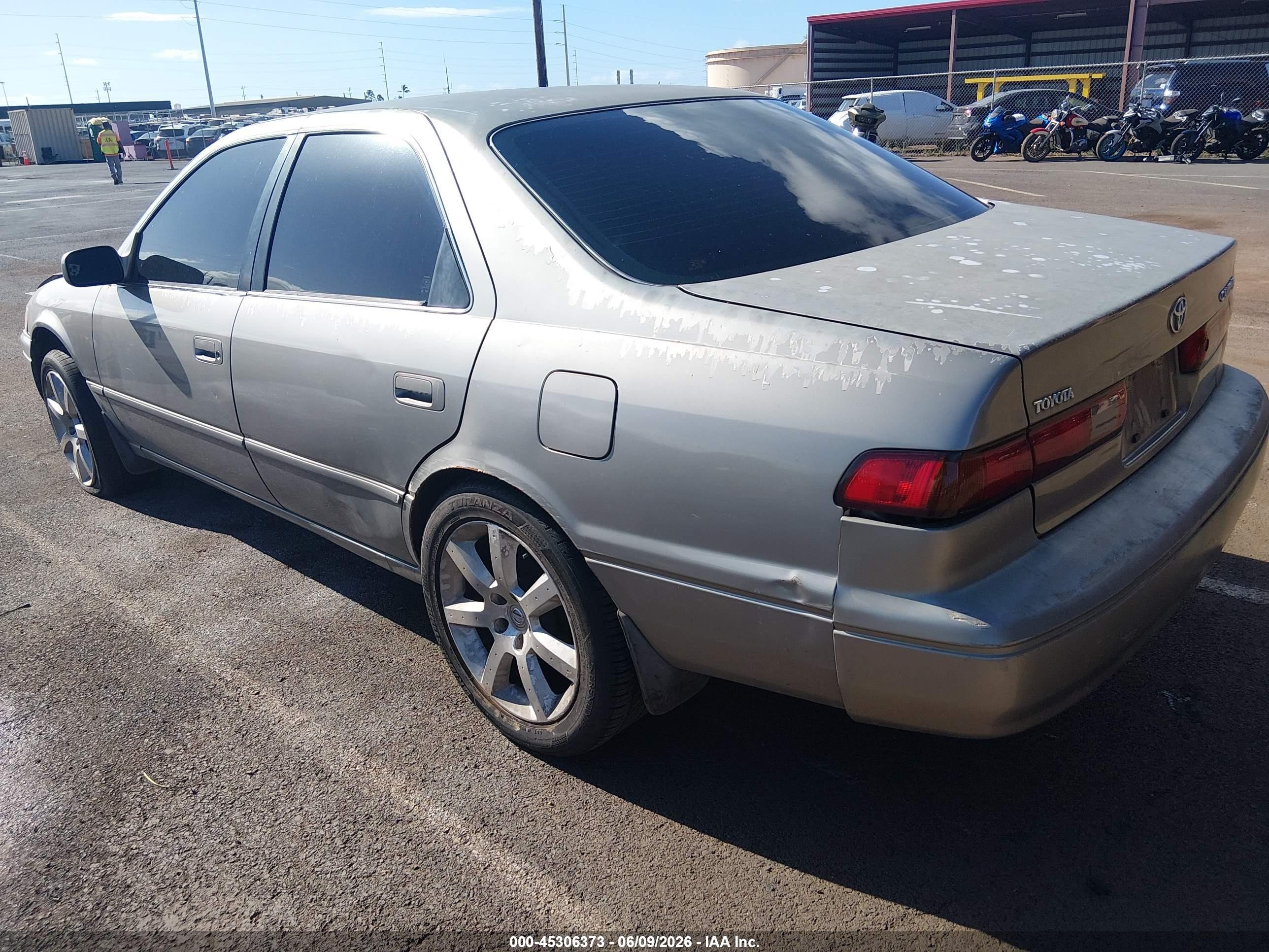 1999 Toyota Camry Ce/le/xle Gold vin: JT2BG22K0X0356773