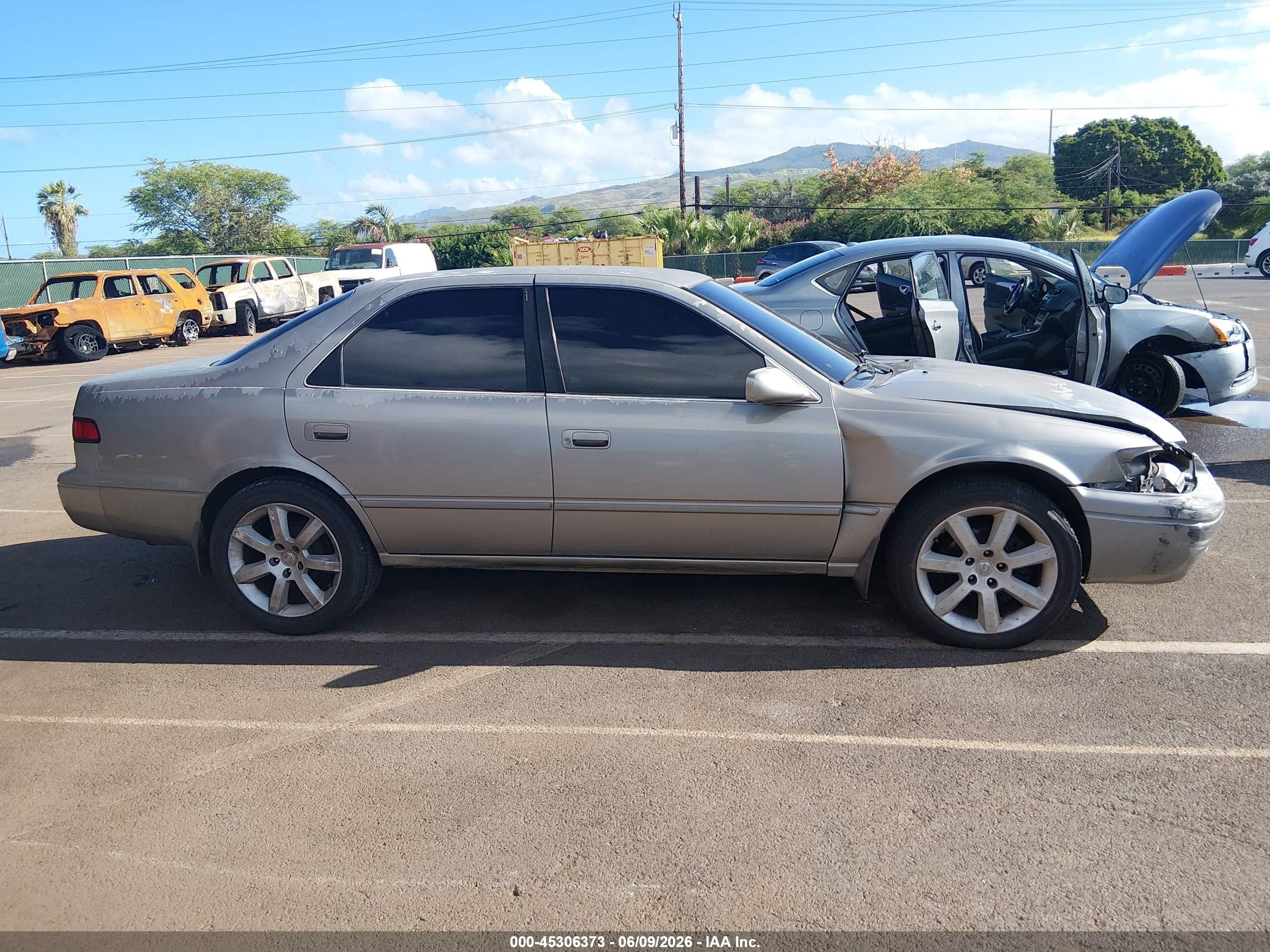 1999 Toyota Camry Ce/le/xle Gold vin: JT2BG22K0X0356773