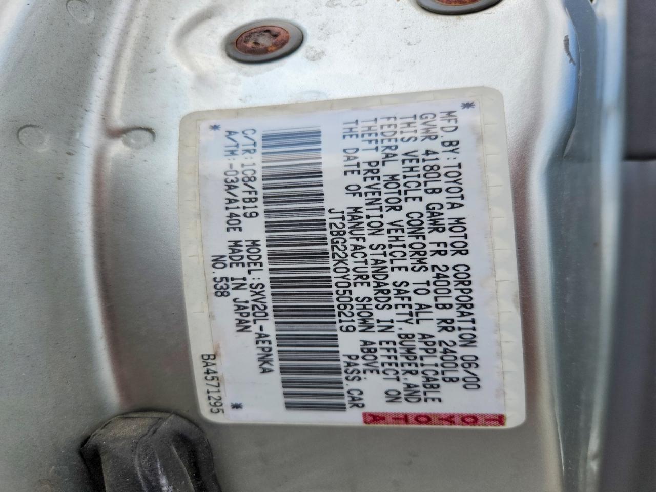 2000 Toyota Camry Le Silver vin: JT2BG22K0Y0506219