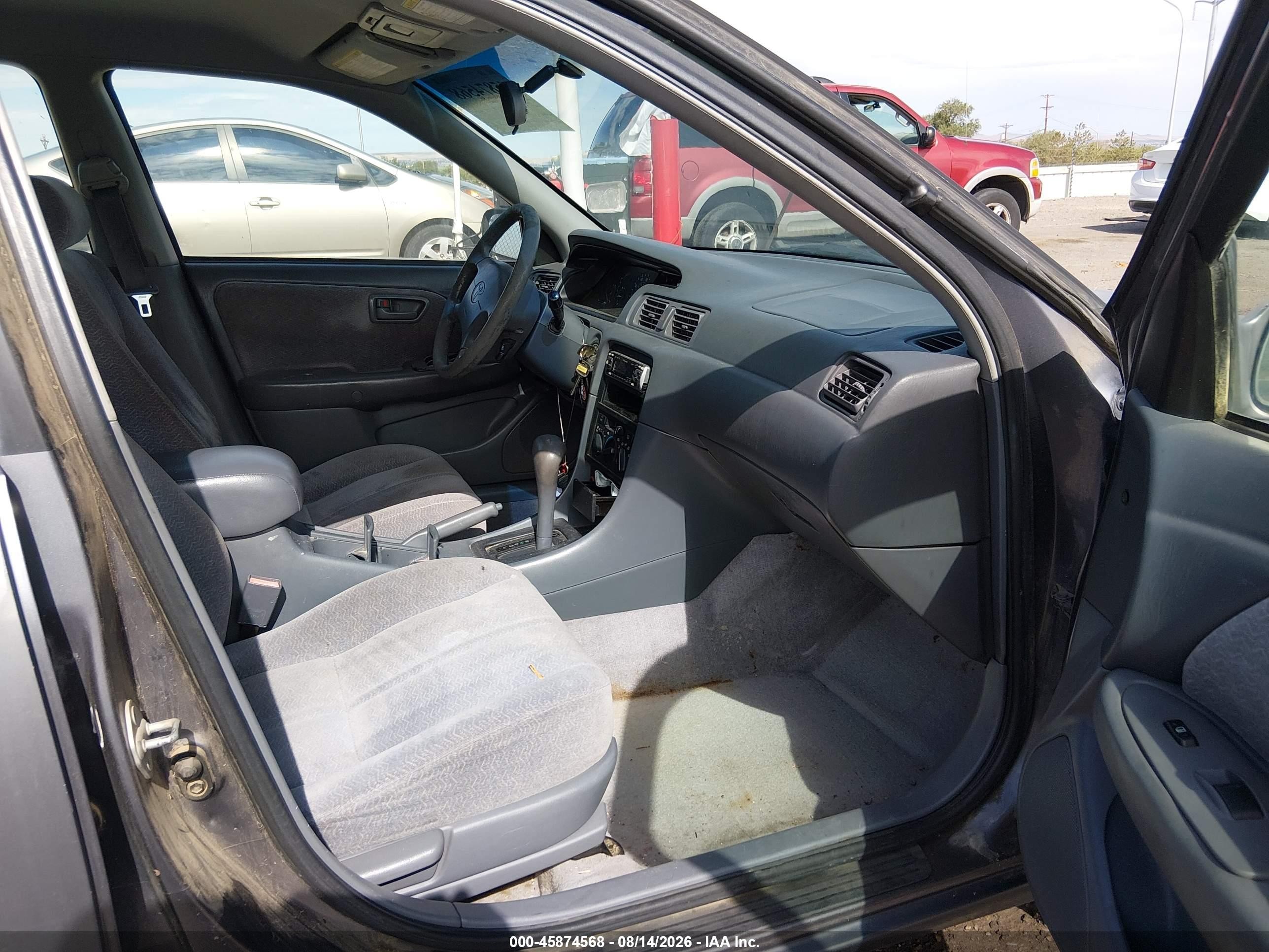 1998 Toyota Camry Le Gray vin: JT2BG22K1W0130370