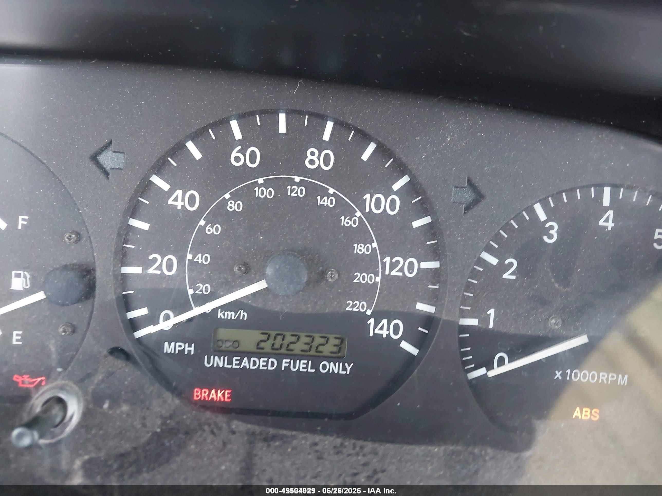 1998 Toyota Camry Le White vin: JT2BG22K1W0206427