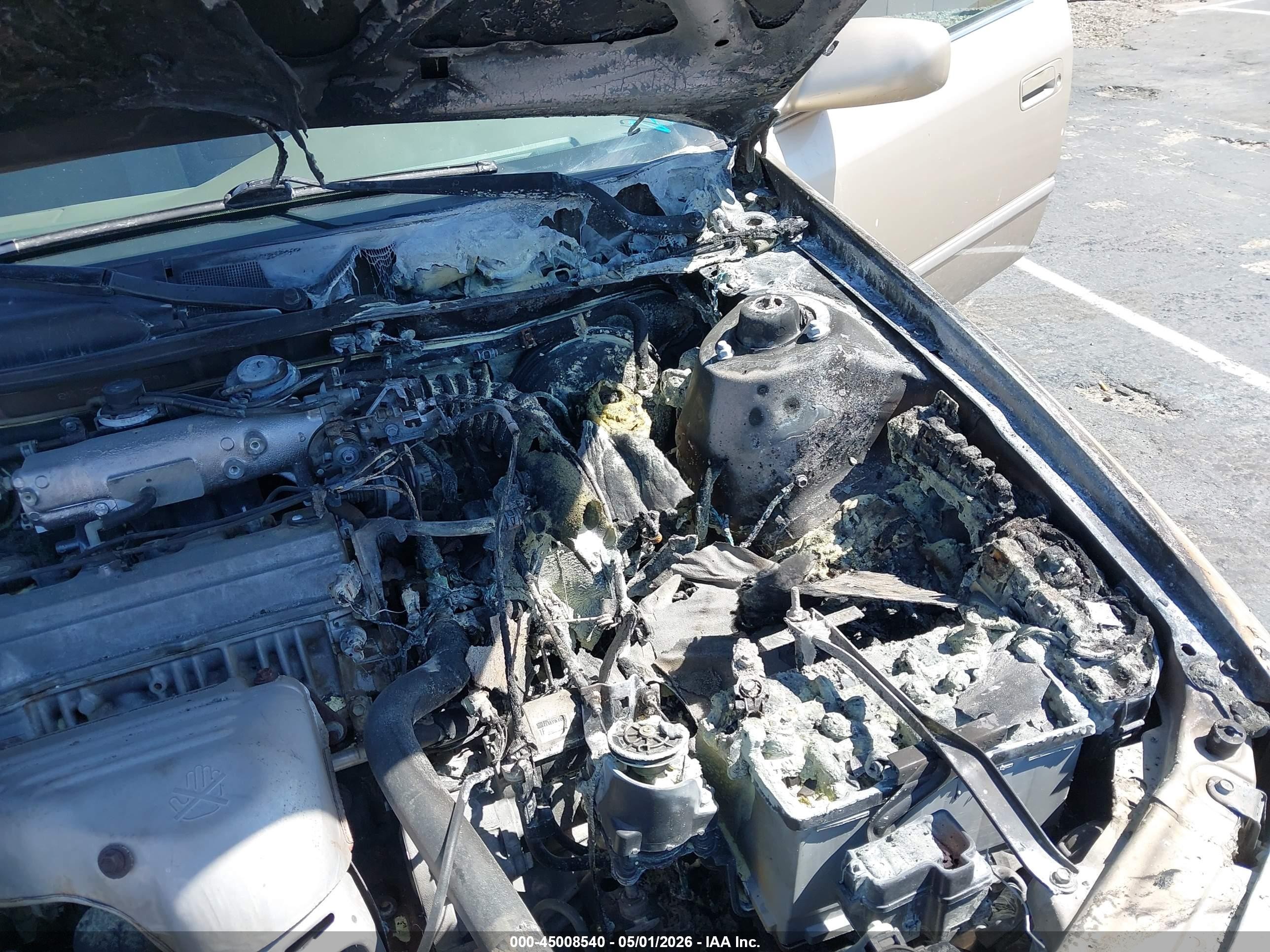 1999 Toyota Camry Le Бежевый vin: JT2BG22K1X0368981