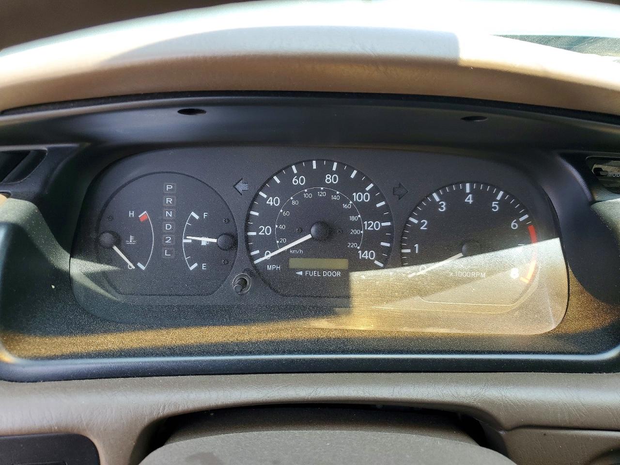 2000 Toyota Camry Le Green vin: JT2BG22K1Y0506357