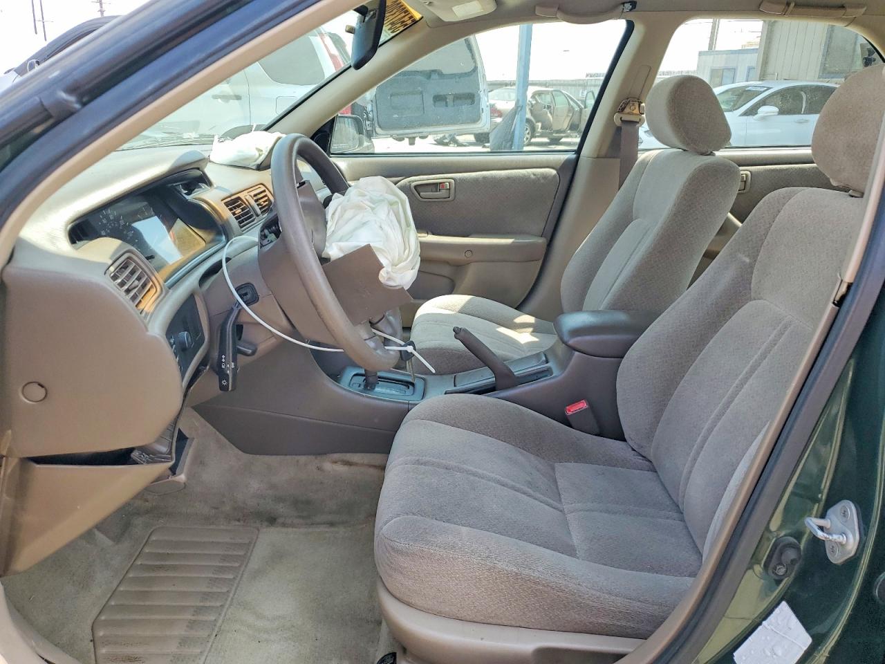 2000 Toyota Camry Le Green vin: JT2BG22K1Y0506357