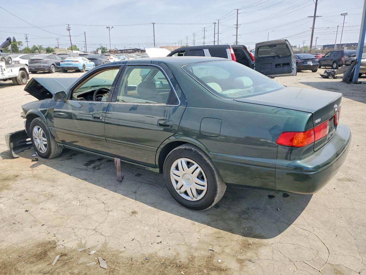 2000 Toyota Camry Le Green vin: JT2BG22K1Y0506357
