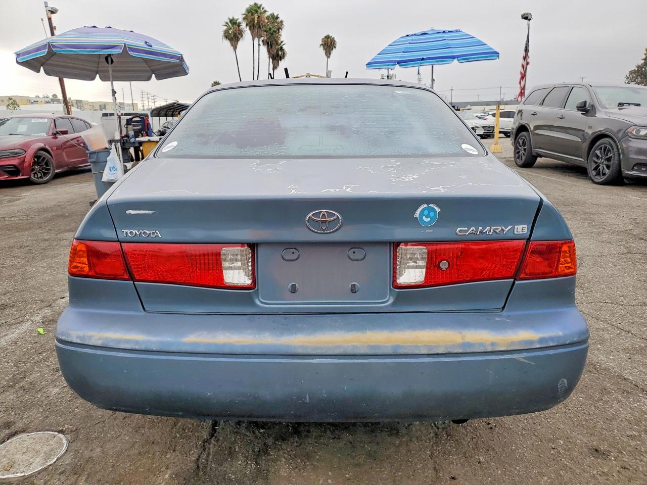 2001 Toyota Camry Le Gray vin: JT2BG22K210532567