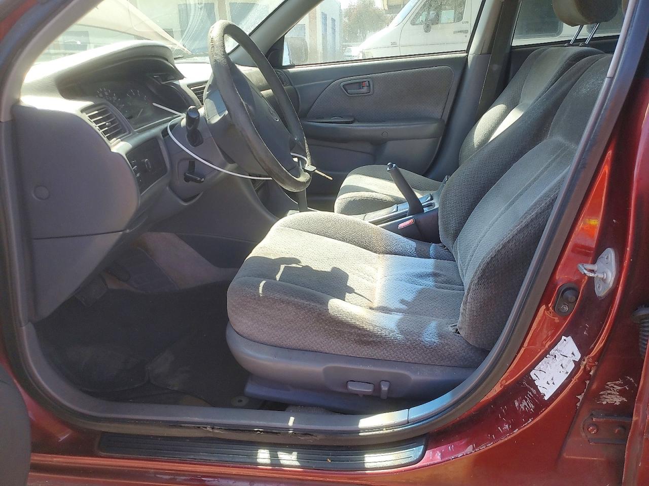 2001 Toyota Camry Le Бордовый vin: JT2BG22K210539731