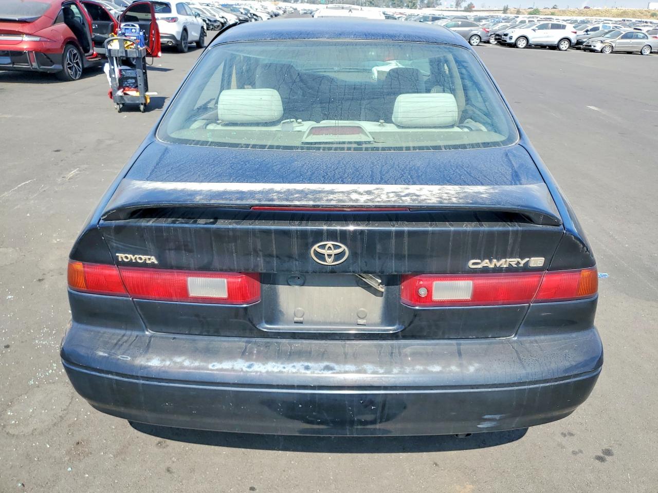 1998 Toyota Camry Le Black vin: JT2BG22K2W0113481