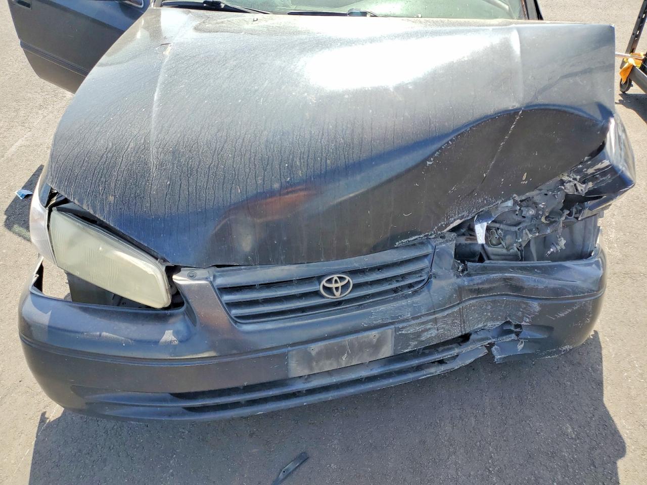 1998 Toyota Camry Le Black vin: JT2BG22K2W0113481
