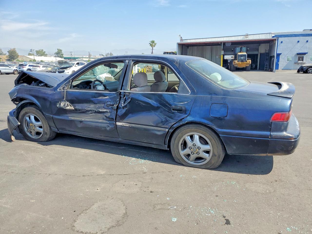 1998 Toyota Camry Le Black vin: JT2BG22K2W0113481