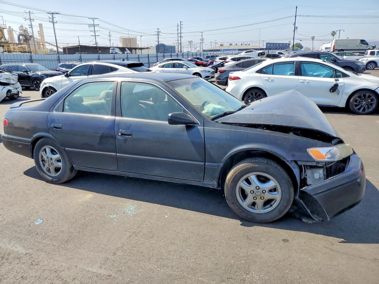 1998 Toyota Camry Le Black vin: JT2BG22K2W0113481