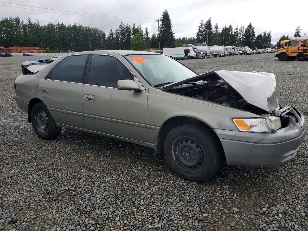 1998 Toyota Camry Le Серебряный vin: JT2BG22K2W0130989
