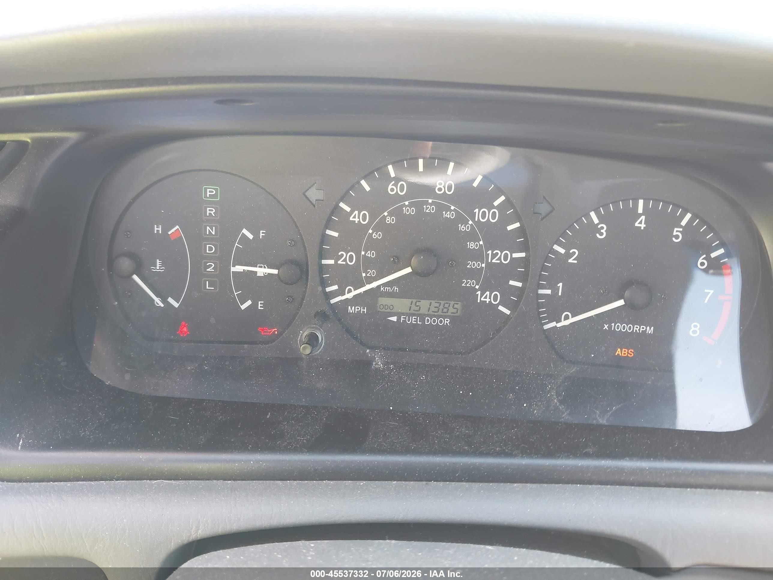 2000 Toyota Camry Le Silver vin: JT2BG22K2Y0406946
