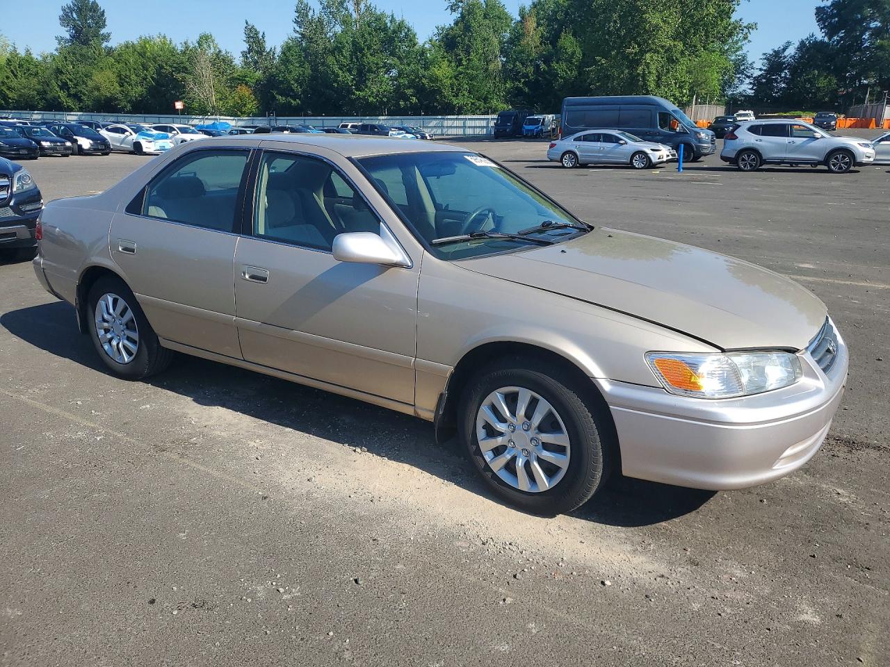 2000 Toyota Camry Le Желто-коричневый vin: JT2BG22K2Y0425707