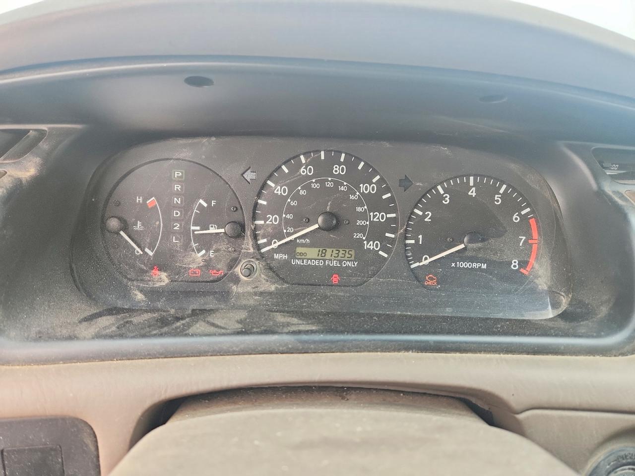 1998 Toyota Camry Le Золотой vin: JT2BG22K3W0119399