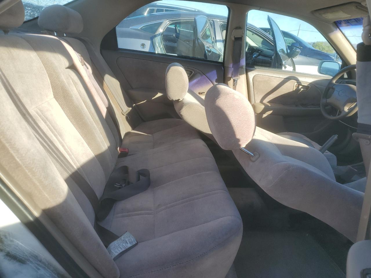 1998 Toyota Camry Ce Белый vin: JT2BG22K3W0119533