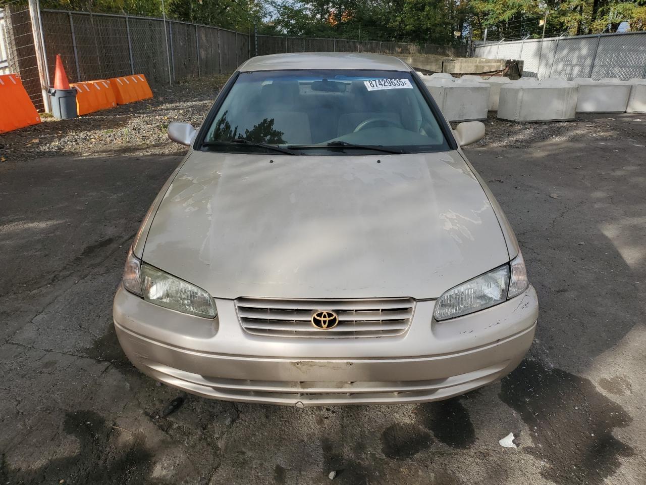1998 Toyota Camry Ce Золотой vin: JT2BG22K3W0179263