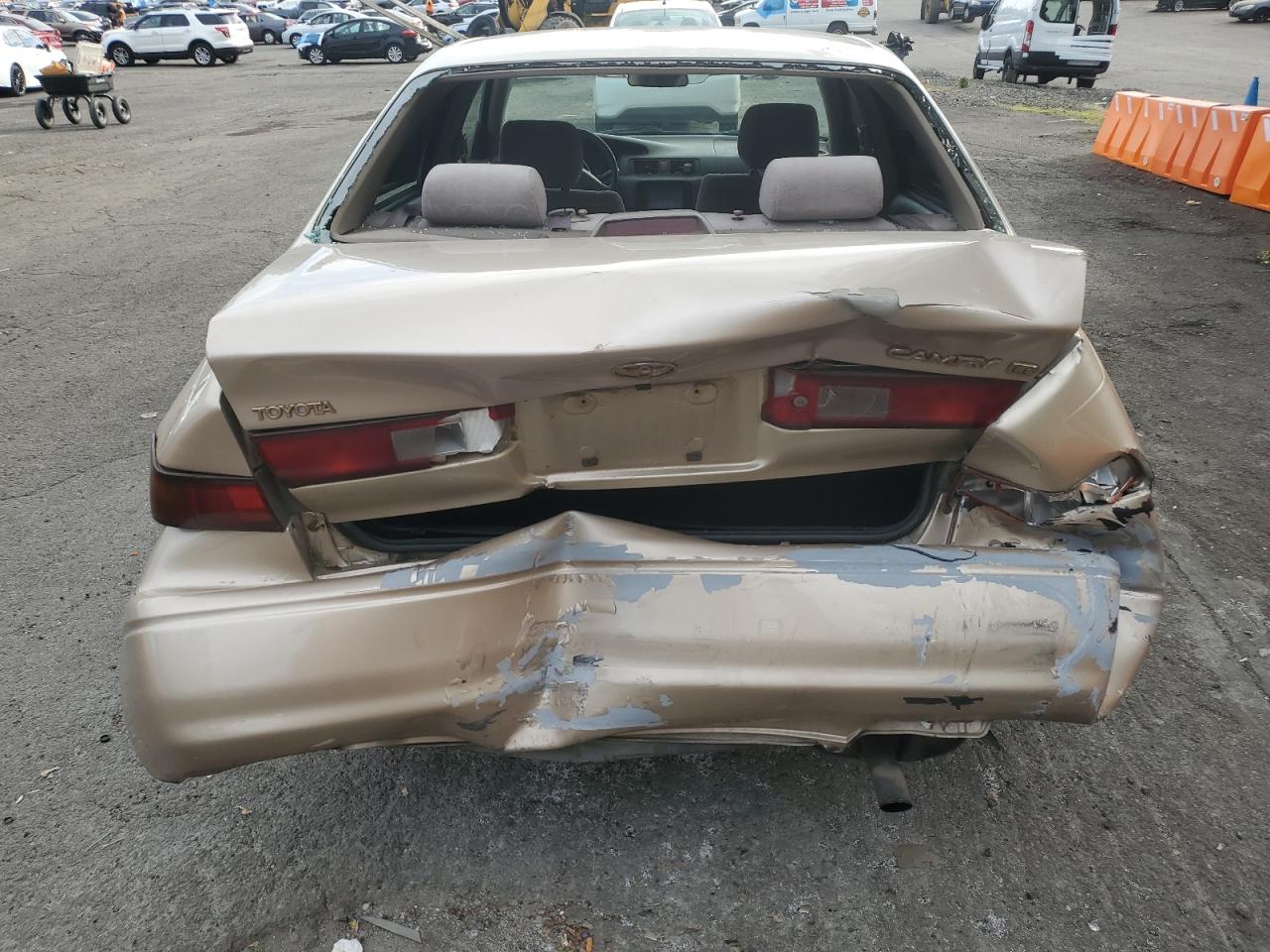 1998 Toyota Camry Ce Золотой vin: JT2BG22K3W0179263