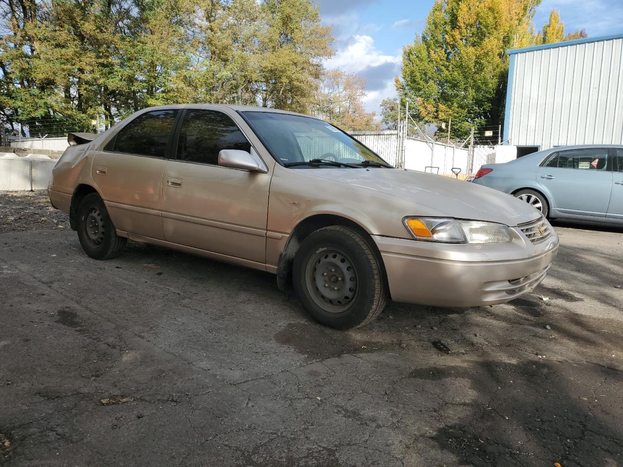 1998 Toyota Camry Ce Золотой vin: JT2BG22K3W0179263