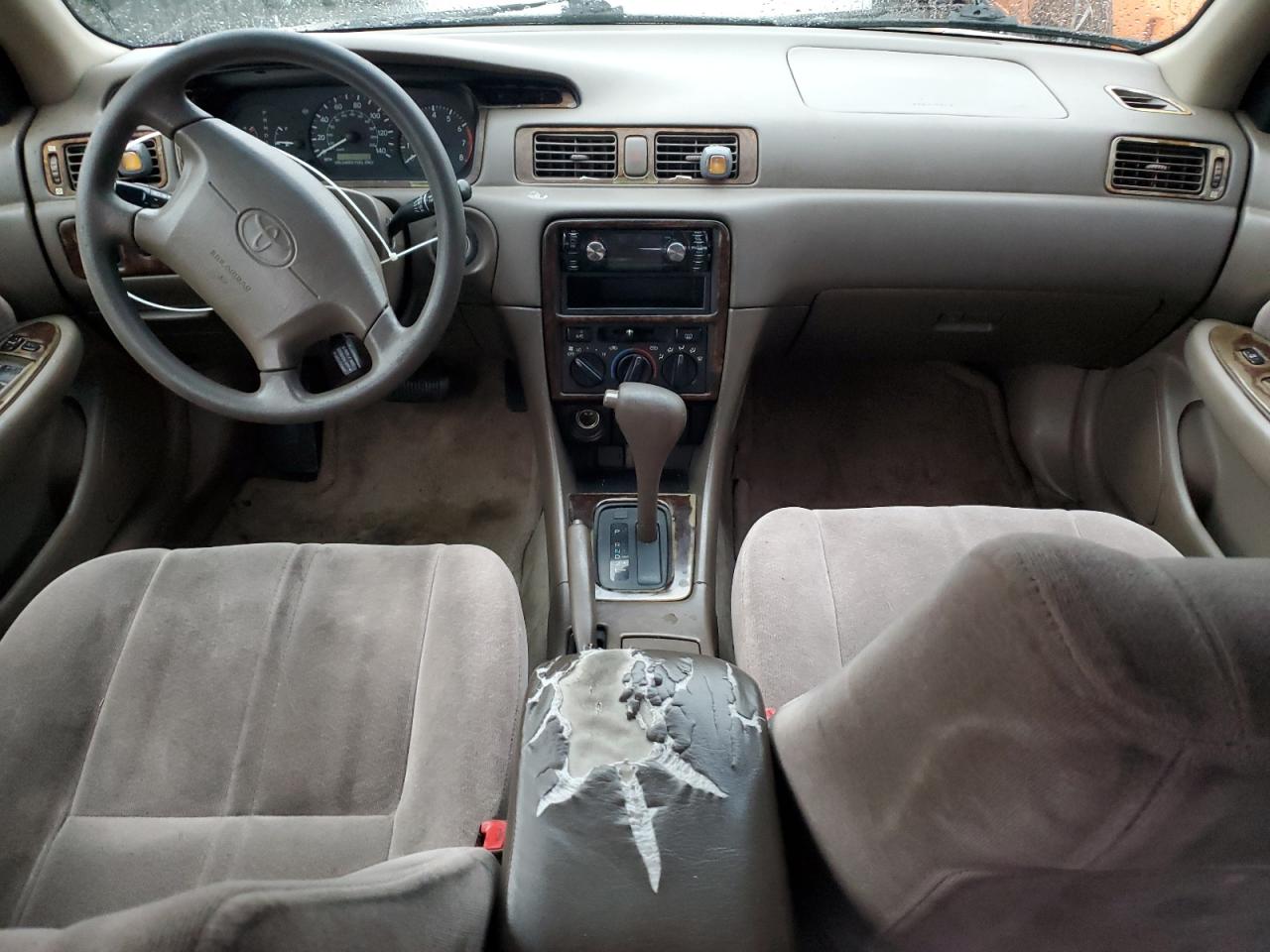 1998 Toyota Camry Ce Золотой vin: JT2BG22K3W0179263