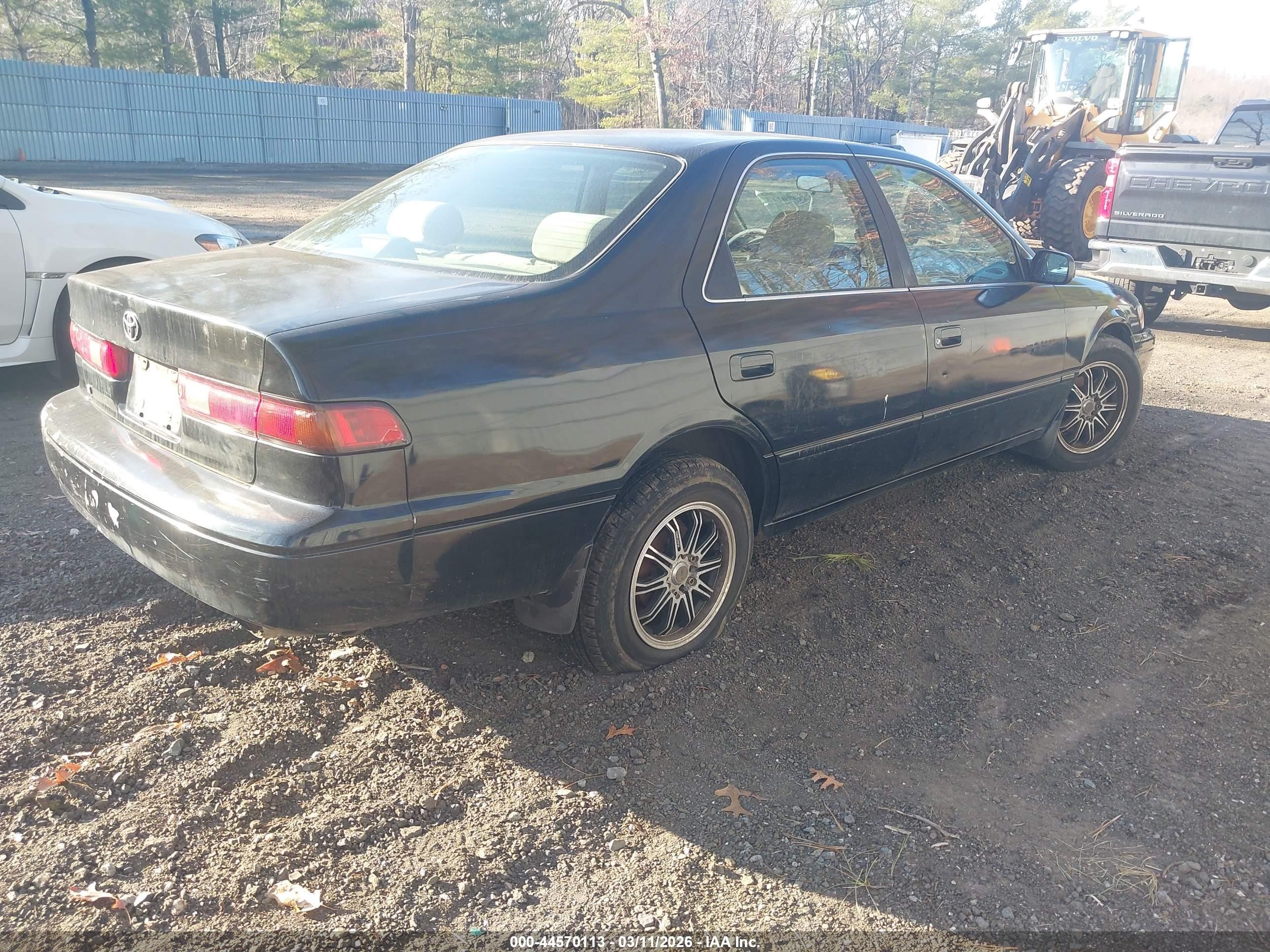 1998 Toyota Camry Le Black vin: JT2BG22K3W0189789