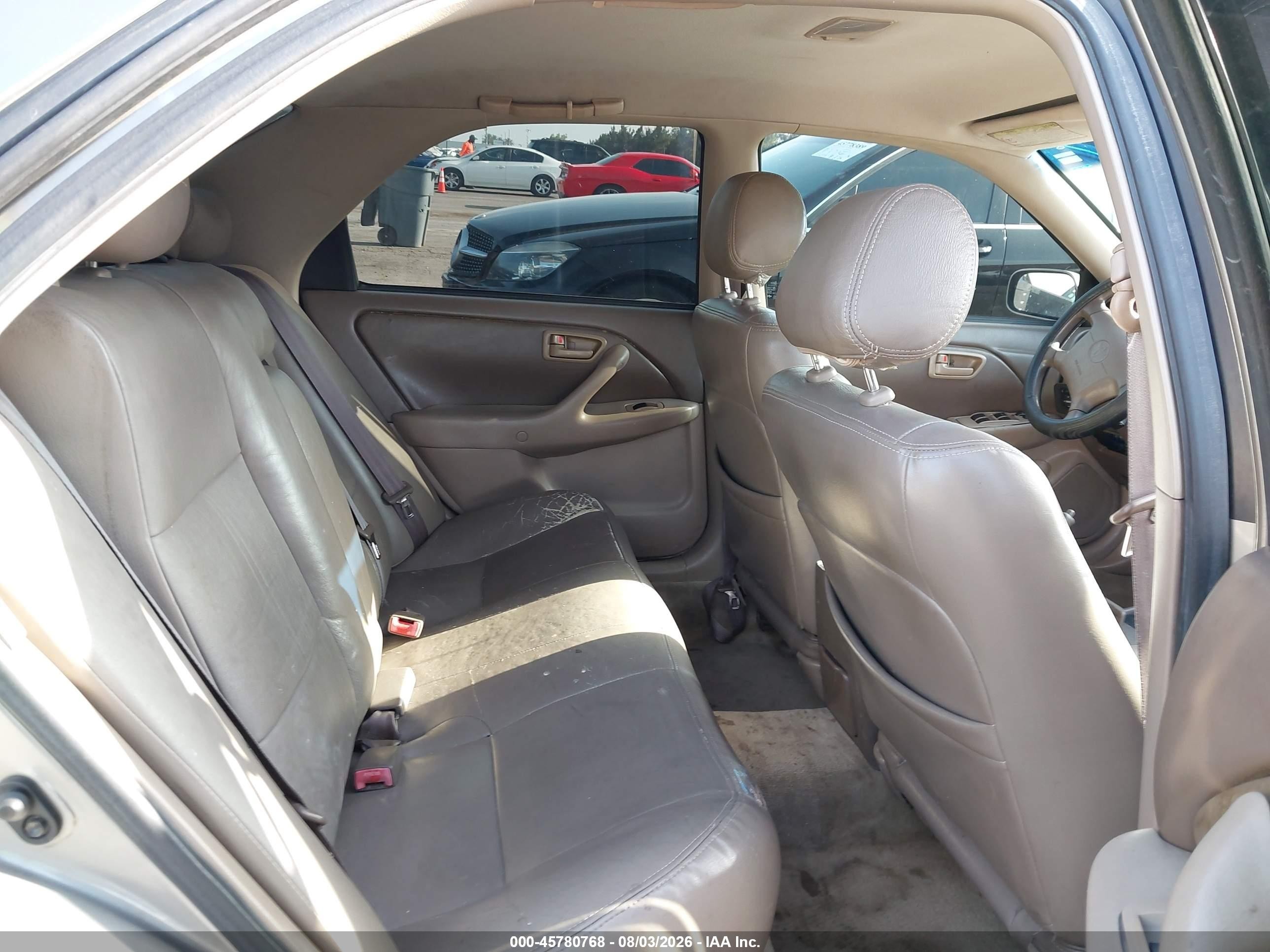 1998 Toyota Camry Le Gray vin: JT2BG22K3W0203190
