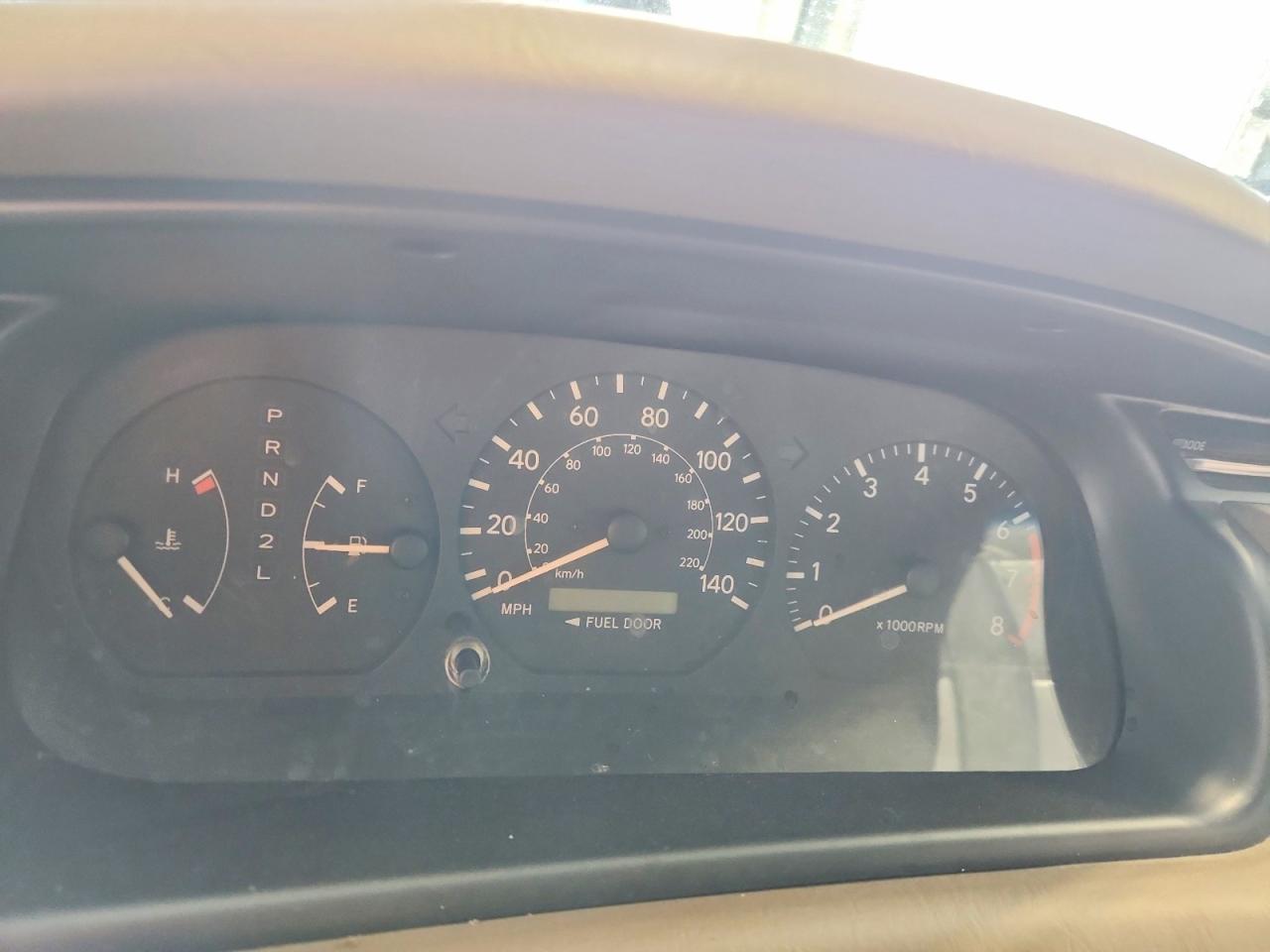 2000 Toyota Camry Le Silver vin: JT2BG22K3Y0404896