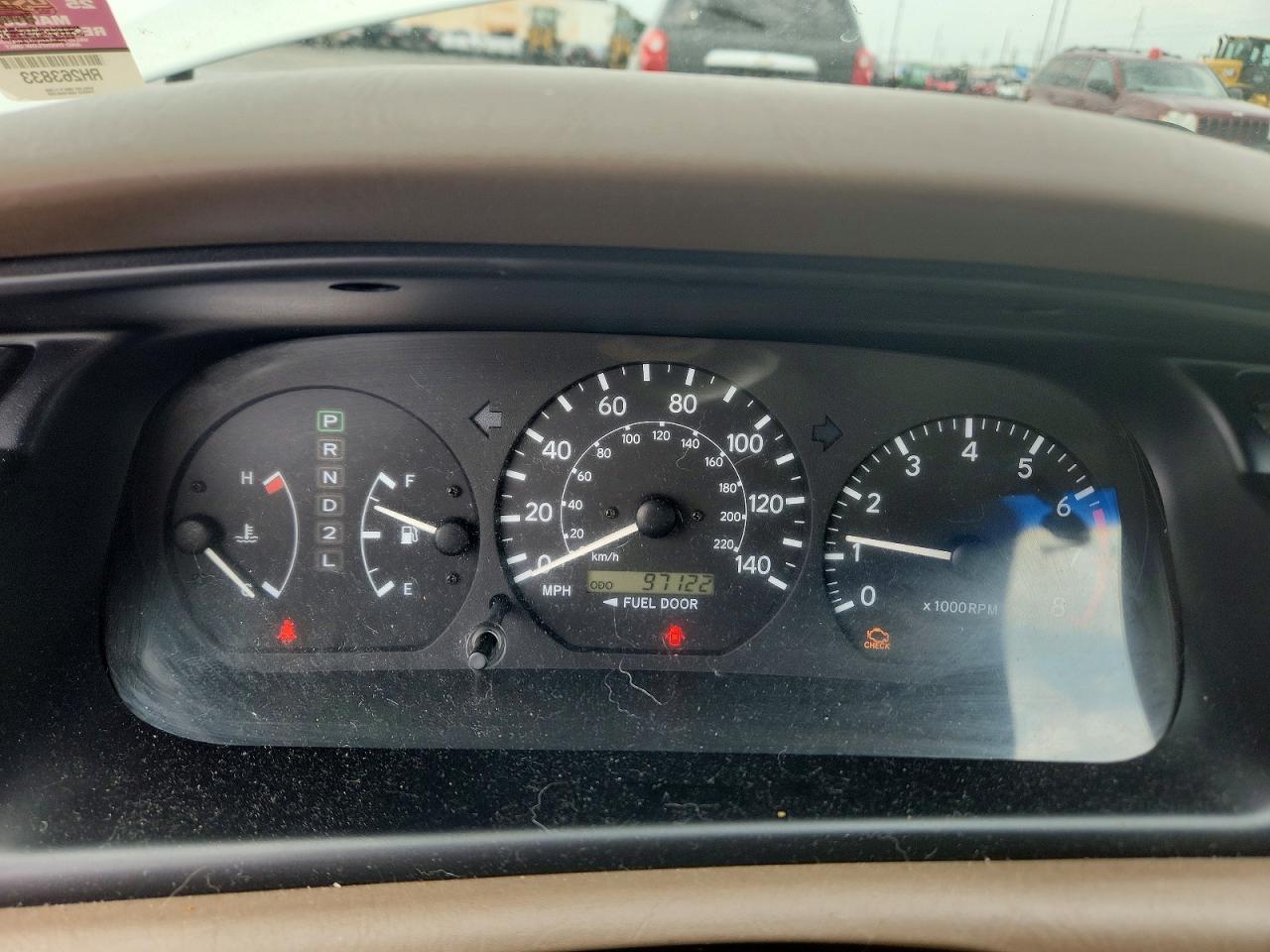 2000 Toyota Camry Le White vin: JT2BG22K3Y0498536