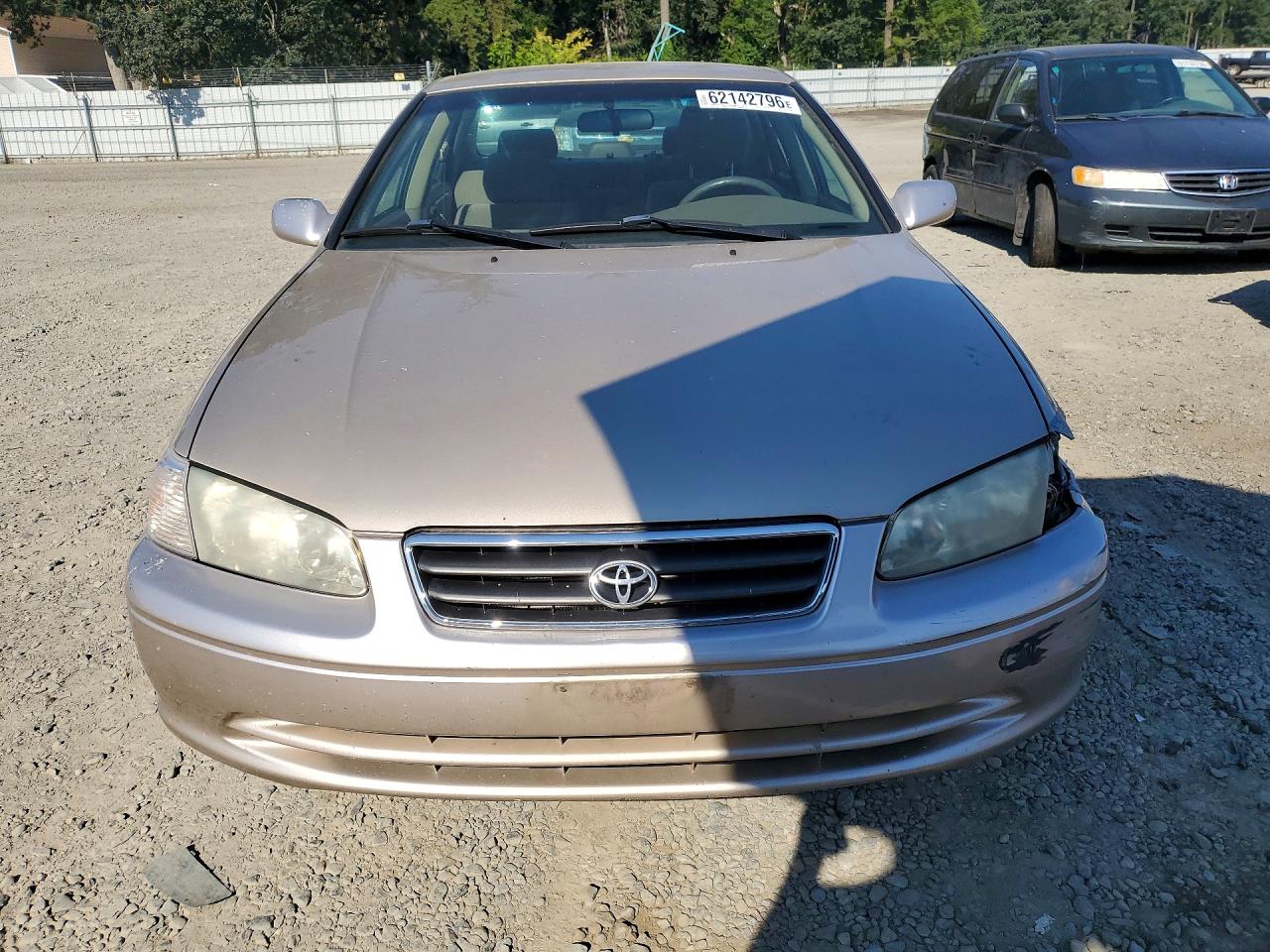 2000 Toyota Camry Le Tan vin: JT2BG22K3Y0530496