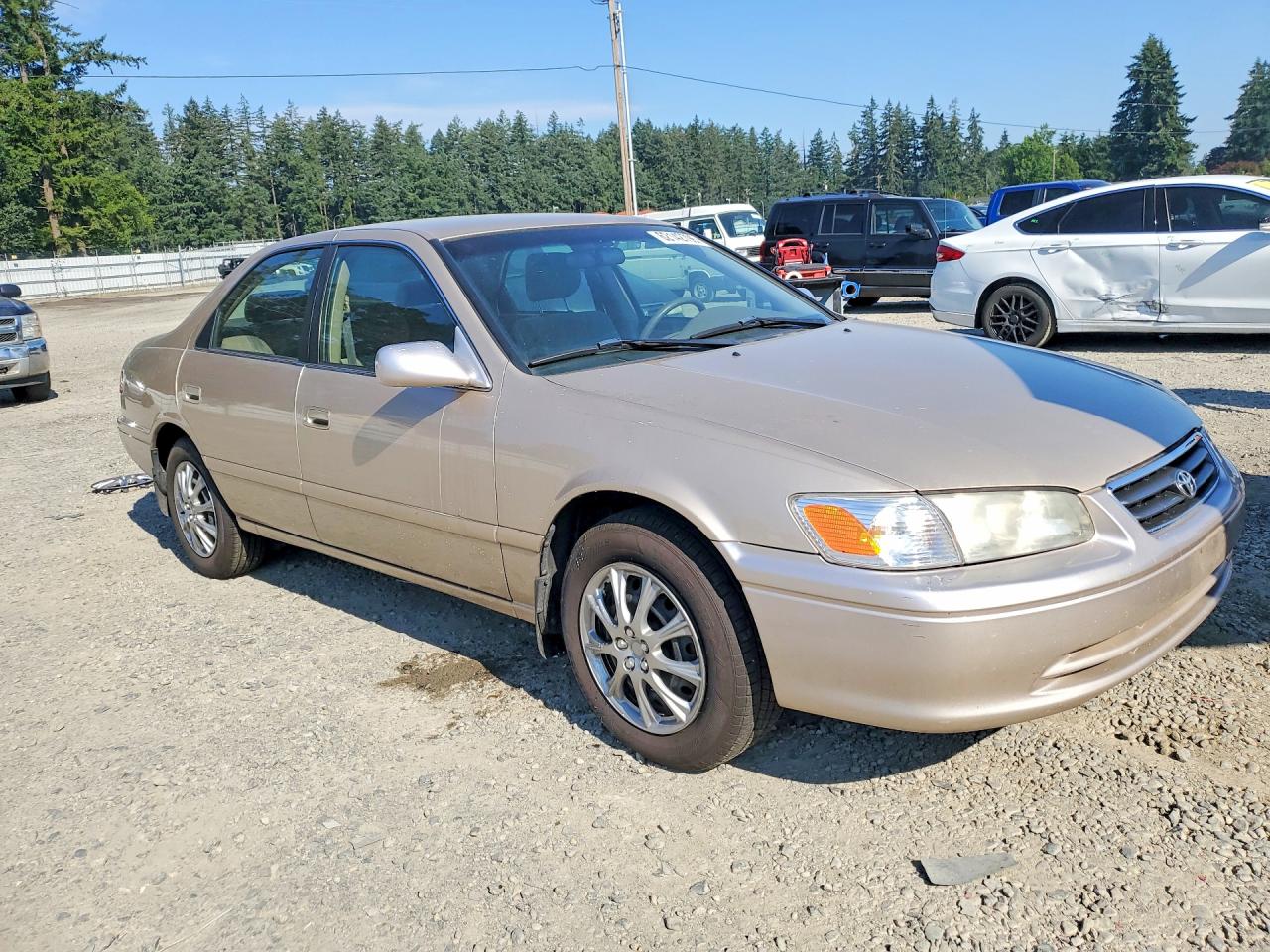 2000 Toyota Camry Le Tan vin: JT2BG22K3Y0530496