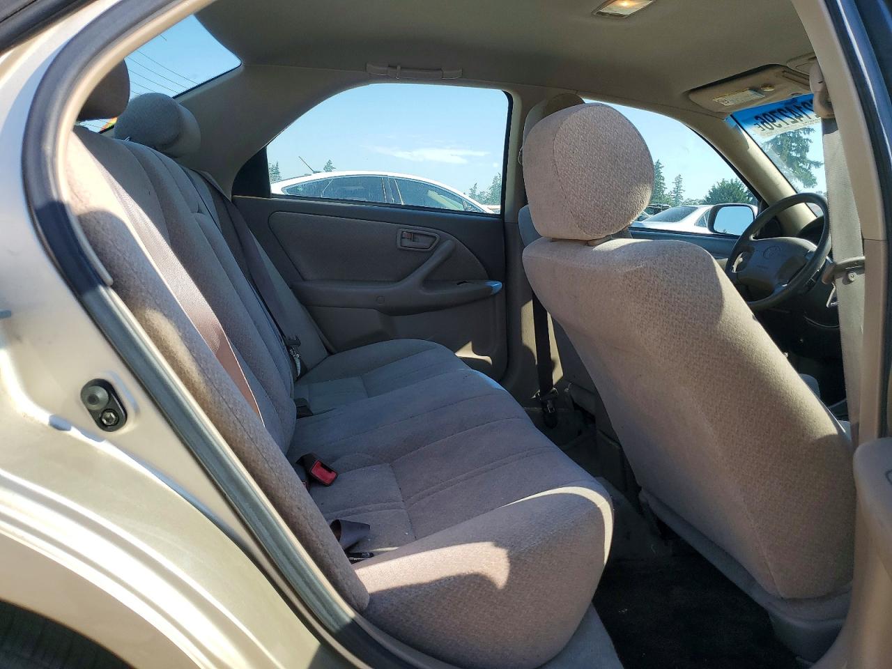 2000 Toyota Camry Le Tan vin: JT2BG22K3Y0530496