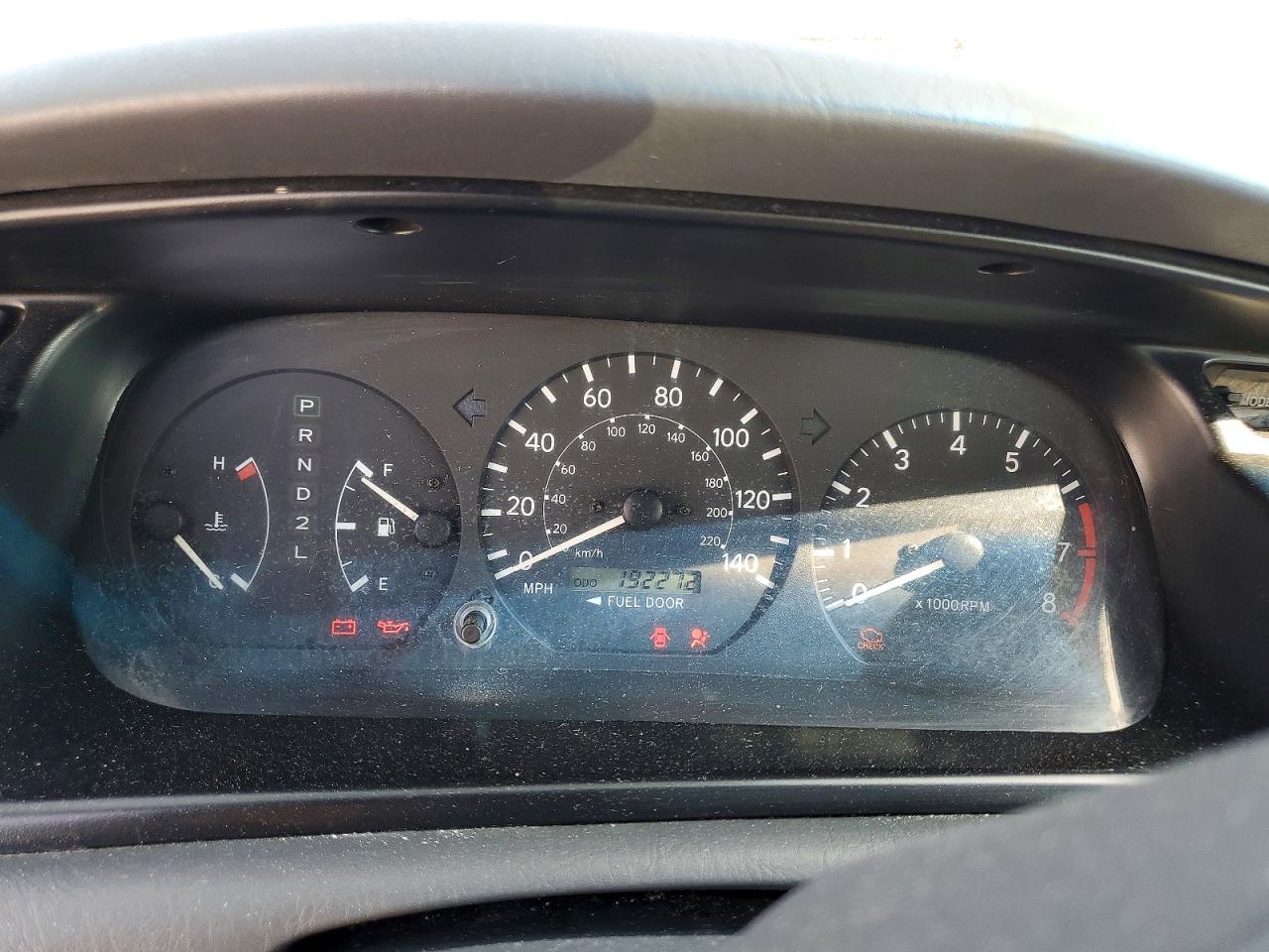 2000 Toyota Camry Le Gray vin: JT2BG22K3Y0530711