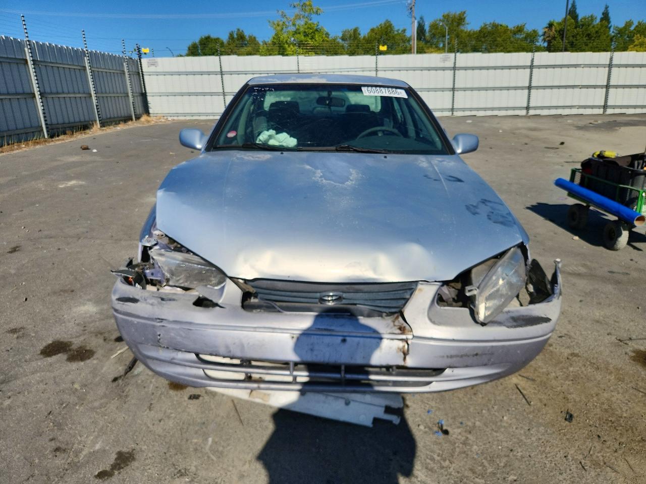 1998 Toyota Camry Le Серебряный vin: JT2BG22K4W0104541