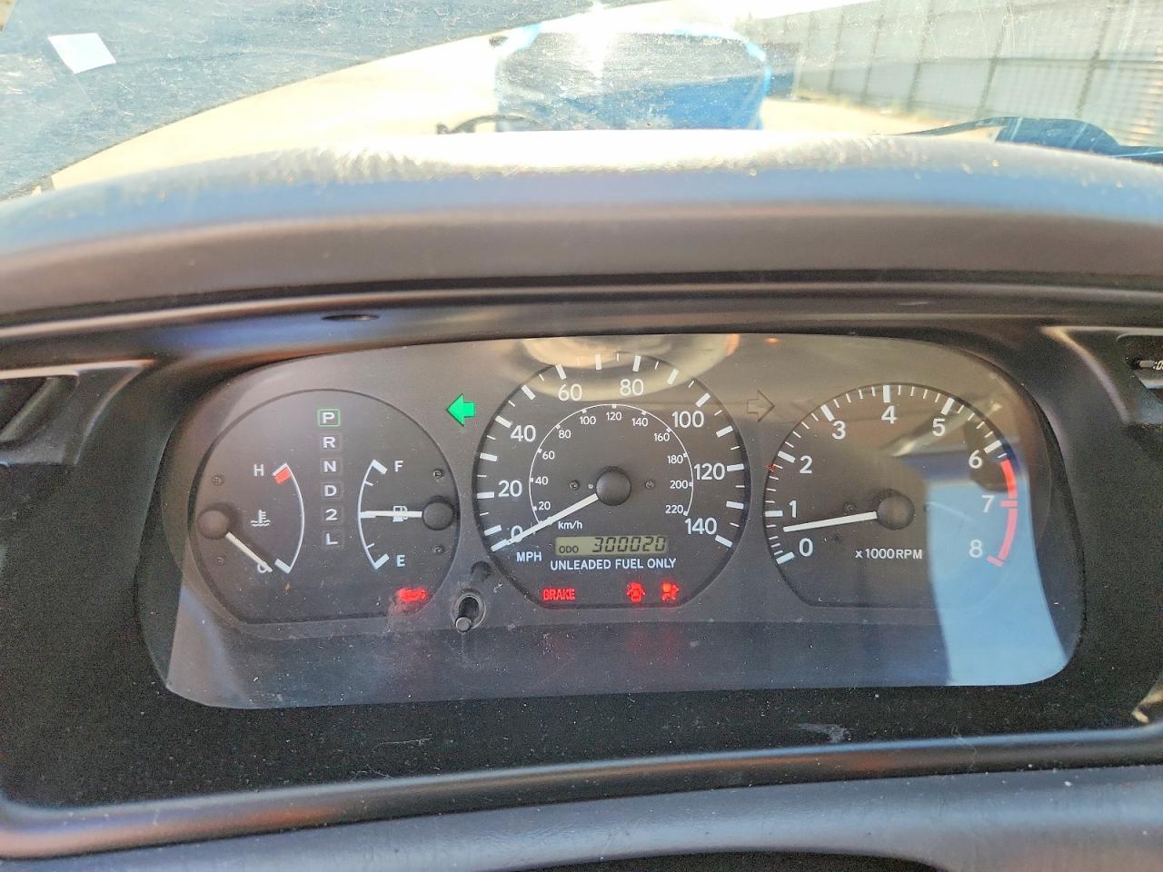 1998 Toyota Camry Le Серебряный vin: JT2BG22K4W0104541