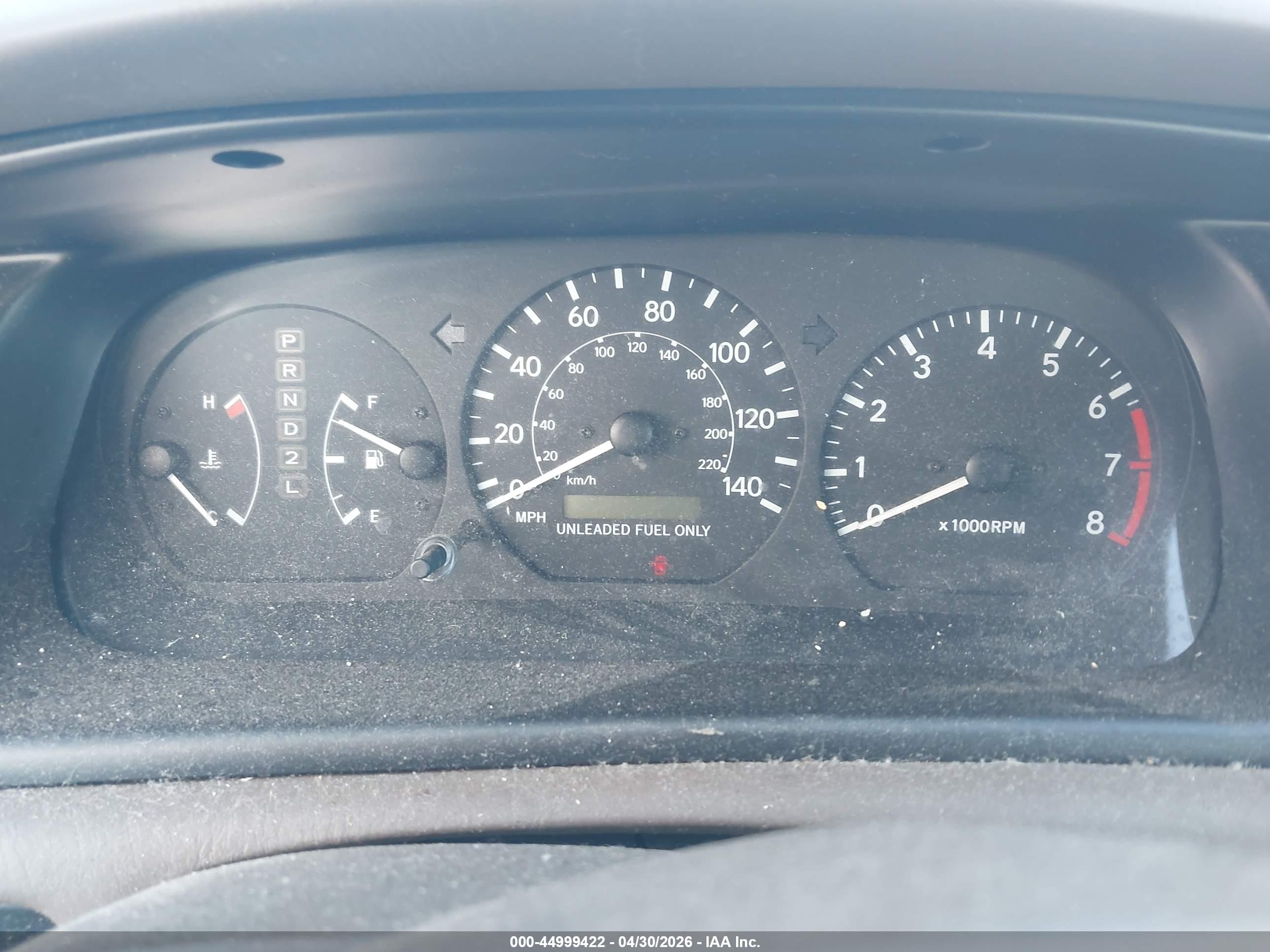 1999 Toyota Camry Le Белый vin: JT2BG22K4X0335263