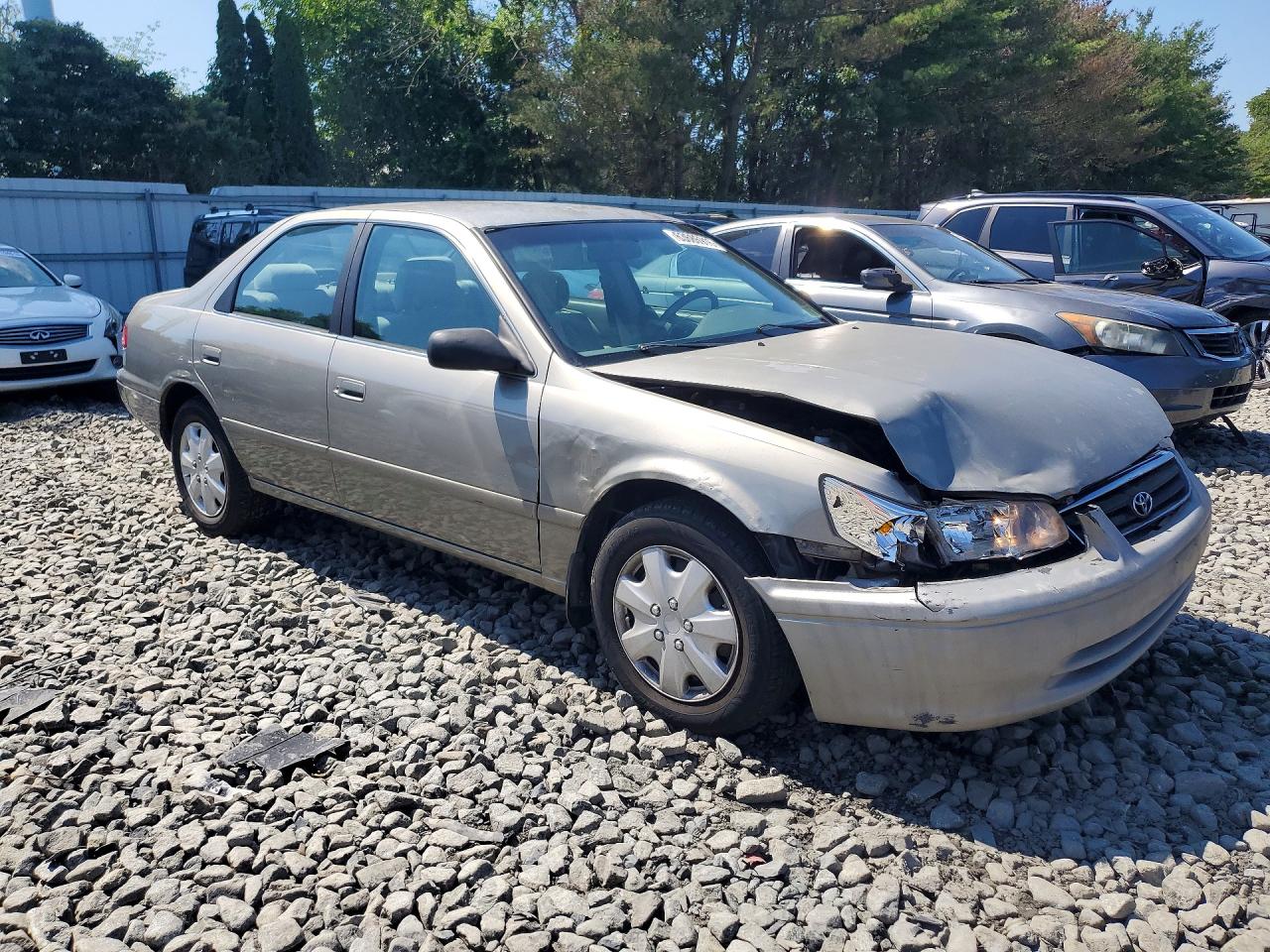 2000 Toyota Camry Le Бежевый vin: JT2BG22K4Y0419357