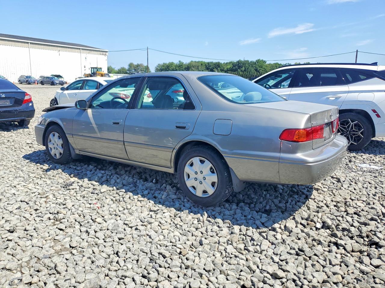 2000 Toyota Camry Le Бежевый vin: JT2BG22K4Y0419357