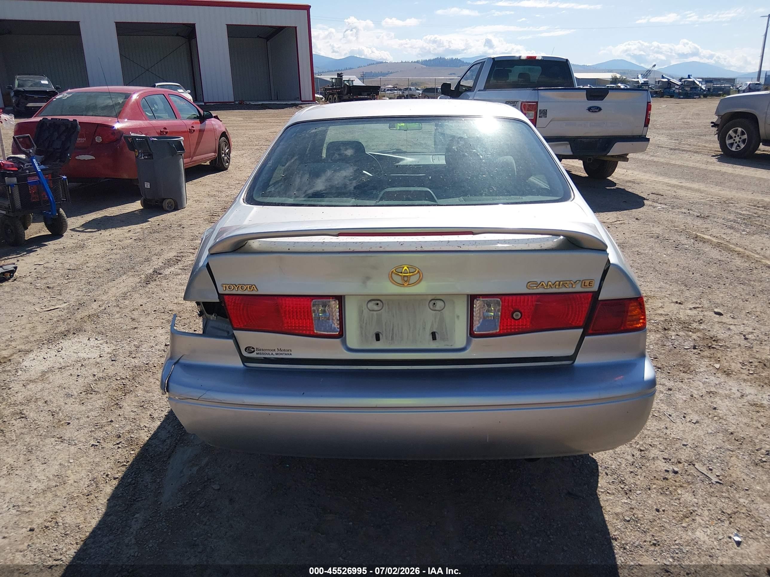 2000 Toyota Camry Le Silver vin: JT2BG22K4Y0421691