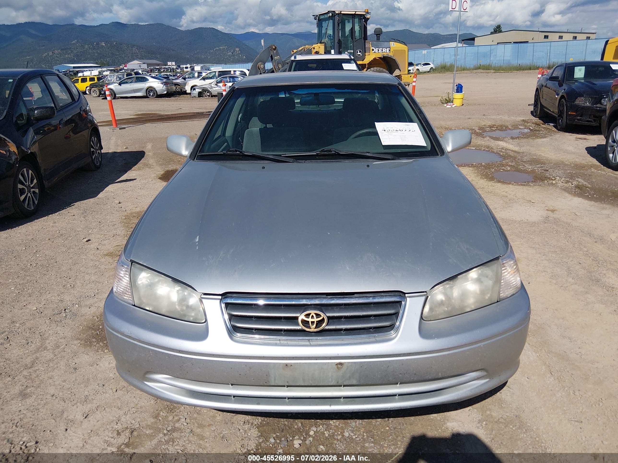 2000 Toyota Camry Le Silver vin: JT2BG22K4Y0421691