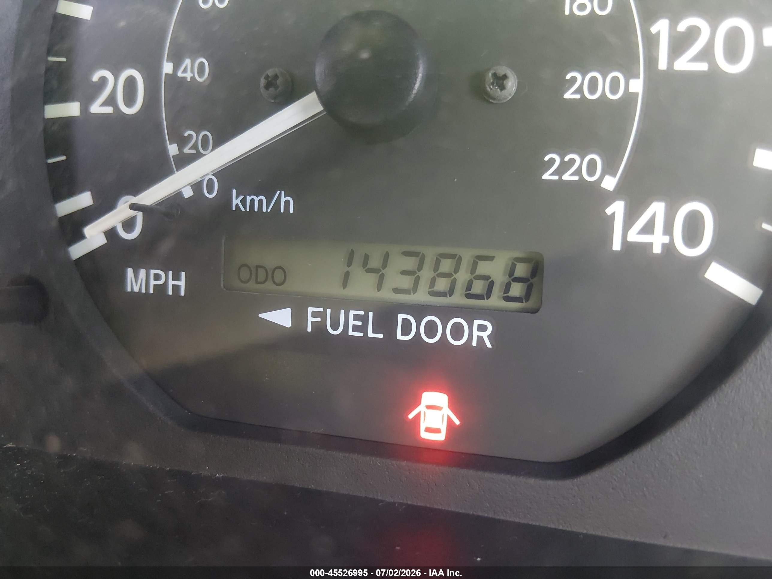 2000 Toyota Camry Le Silver vin: JT2BG22K4Y0421691