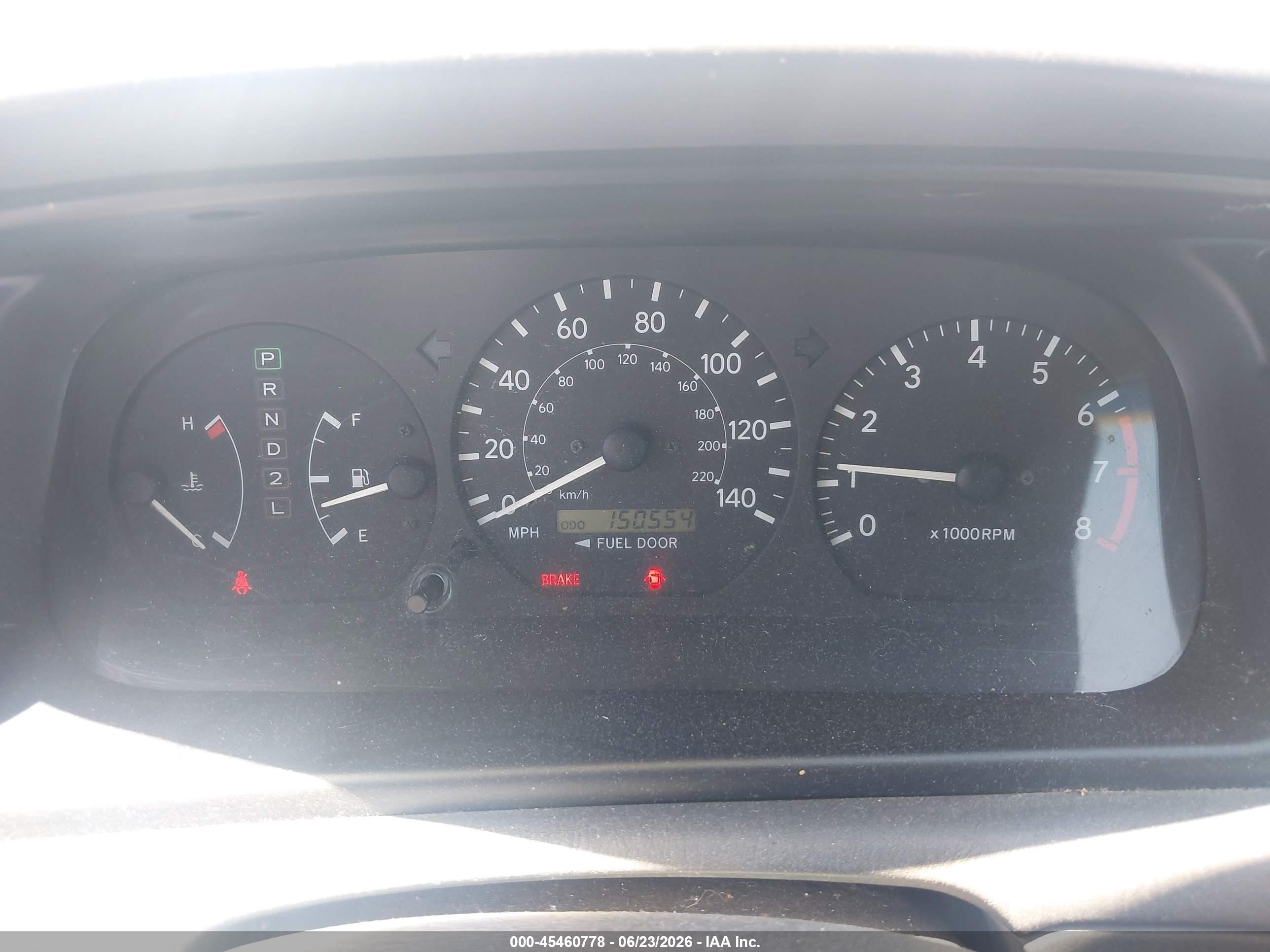 2000 Toyota Camry Le Серебряный vin: JT2BG22K4Y0440001