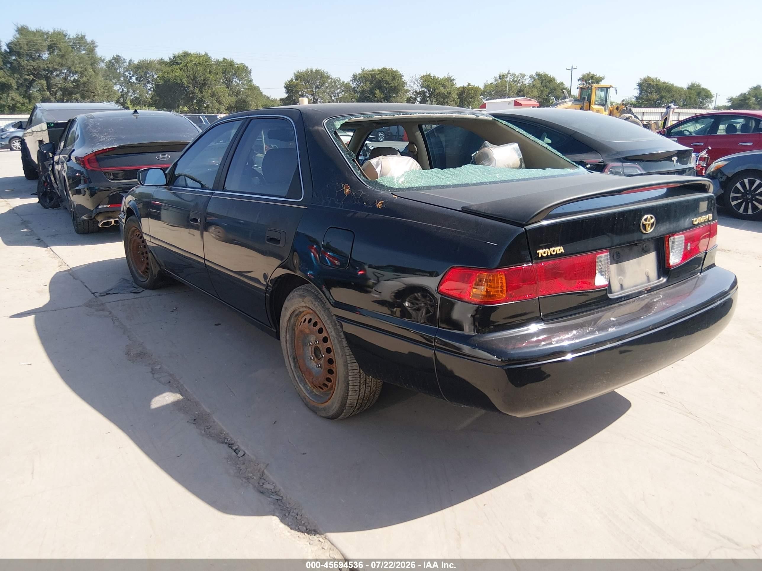 2000 Toyota Camry Le Black vin: JT2BG22K4Y0455520